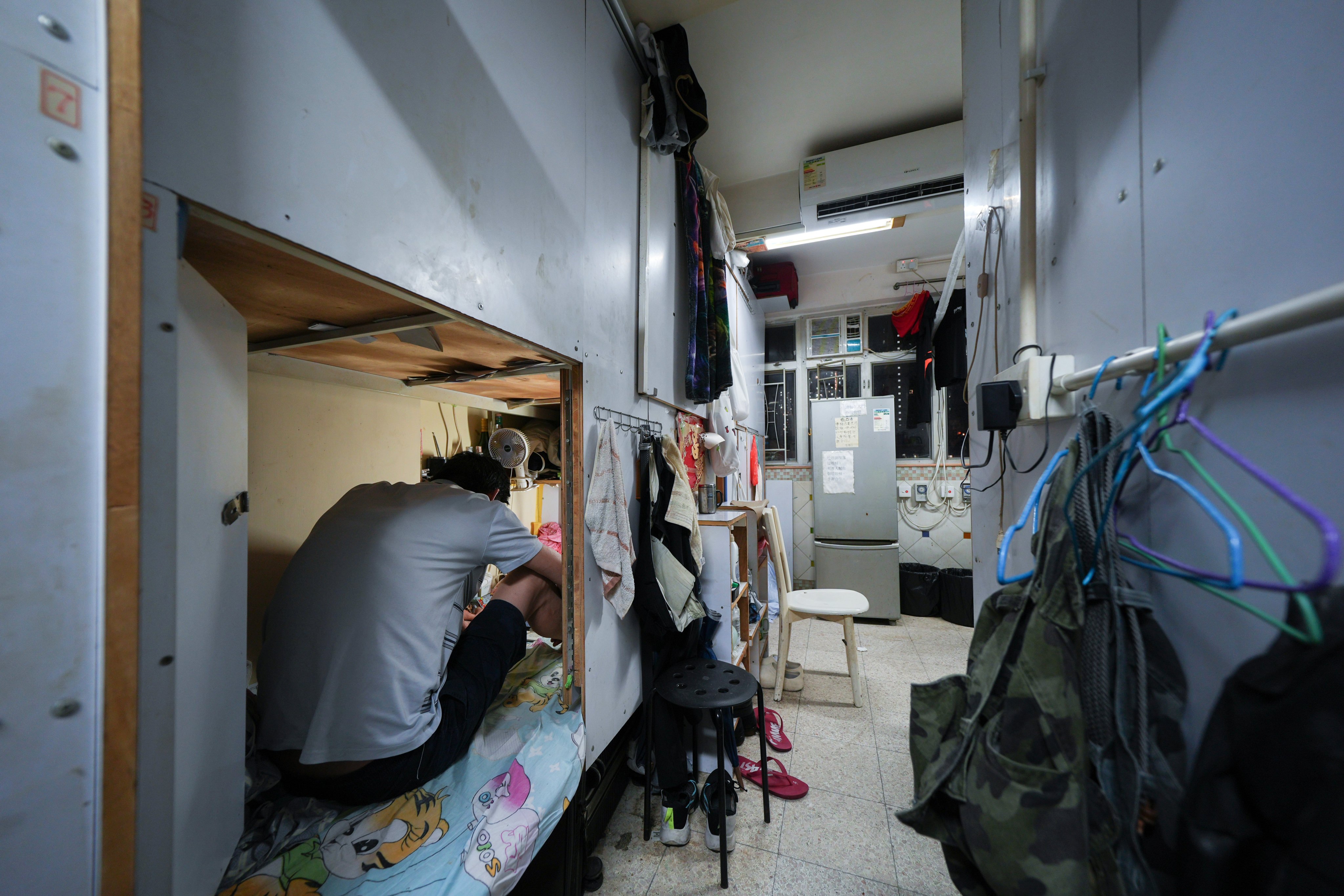 A “coffin cubicle” flat in Sham Shui Po. Photo: Eugene Lee