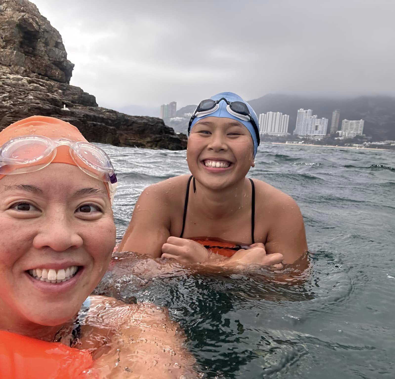 Edie Hu, left, on an early morning outing with fellow swimmer Janis Mok. 
Photo: Instagram/edieswimshongkong/