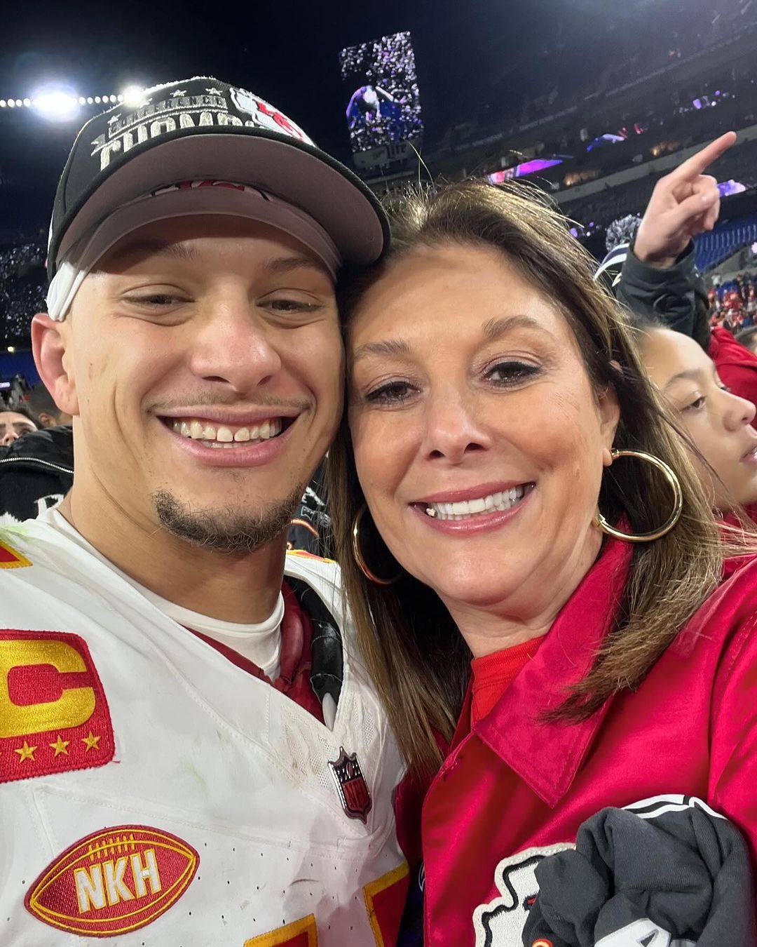 Meet Randi Mahomes, Kansas City Chiefs quarterback Patrick Mahomes’ mother: she encouraged her son to pursue college football over Major League Baseball but says the last seven years have been “the hardest of my adult life”. Photo: @randimahomes/Instagram