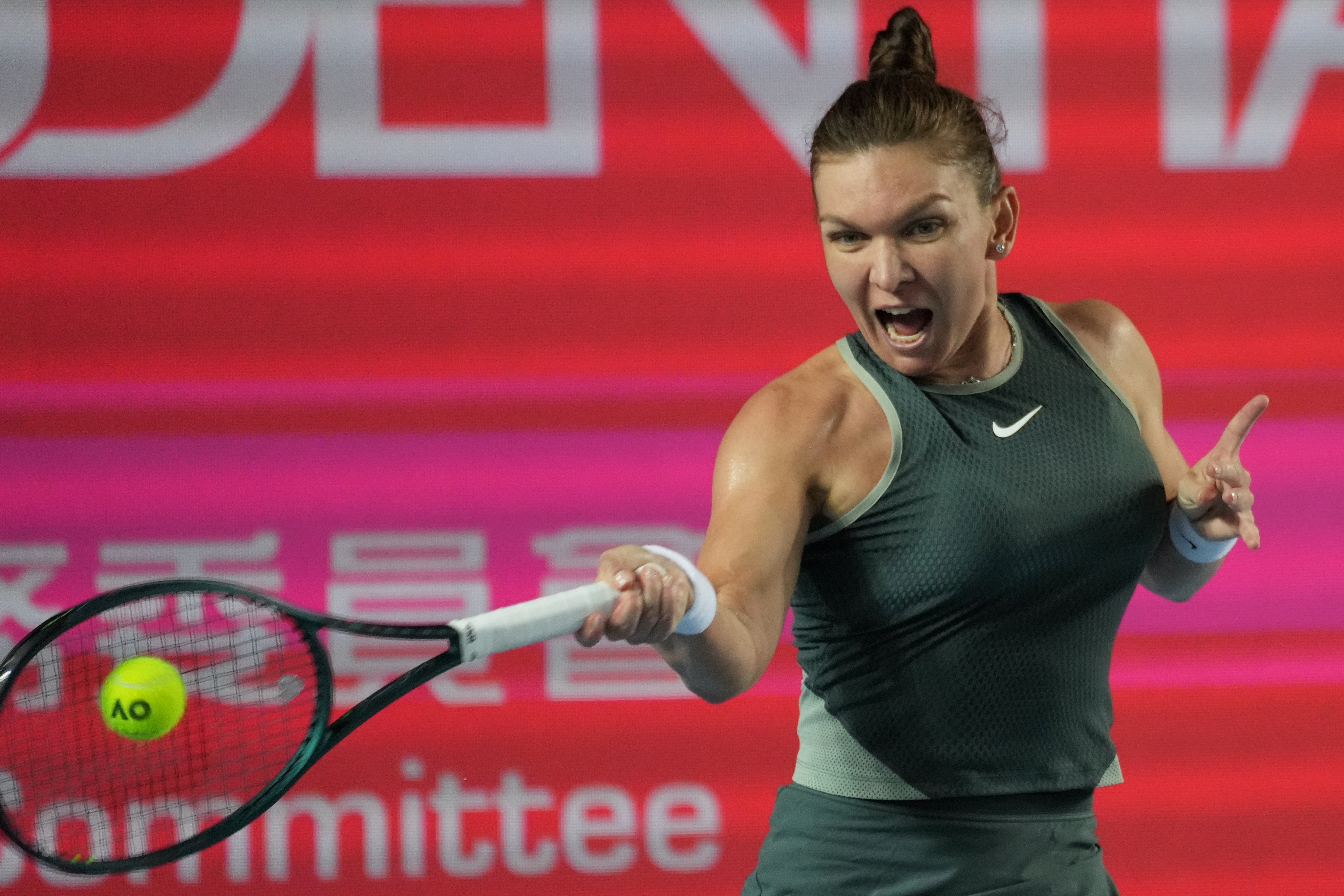 Simona Halep lost in the first round of the Prudential Hong Kong Open at Victoria Park. Photo: Elson Li