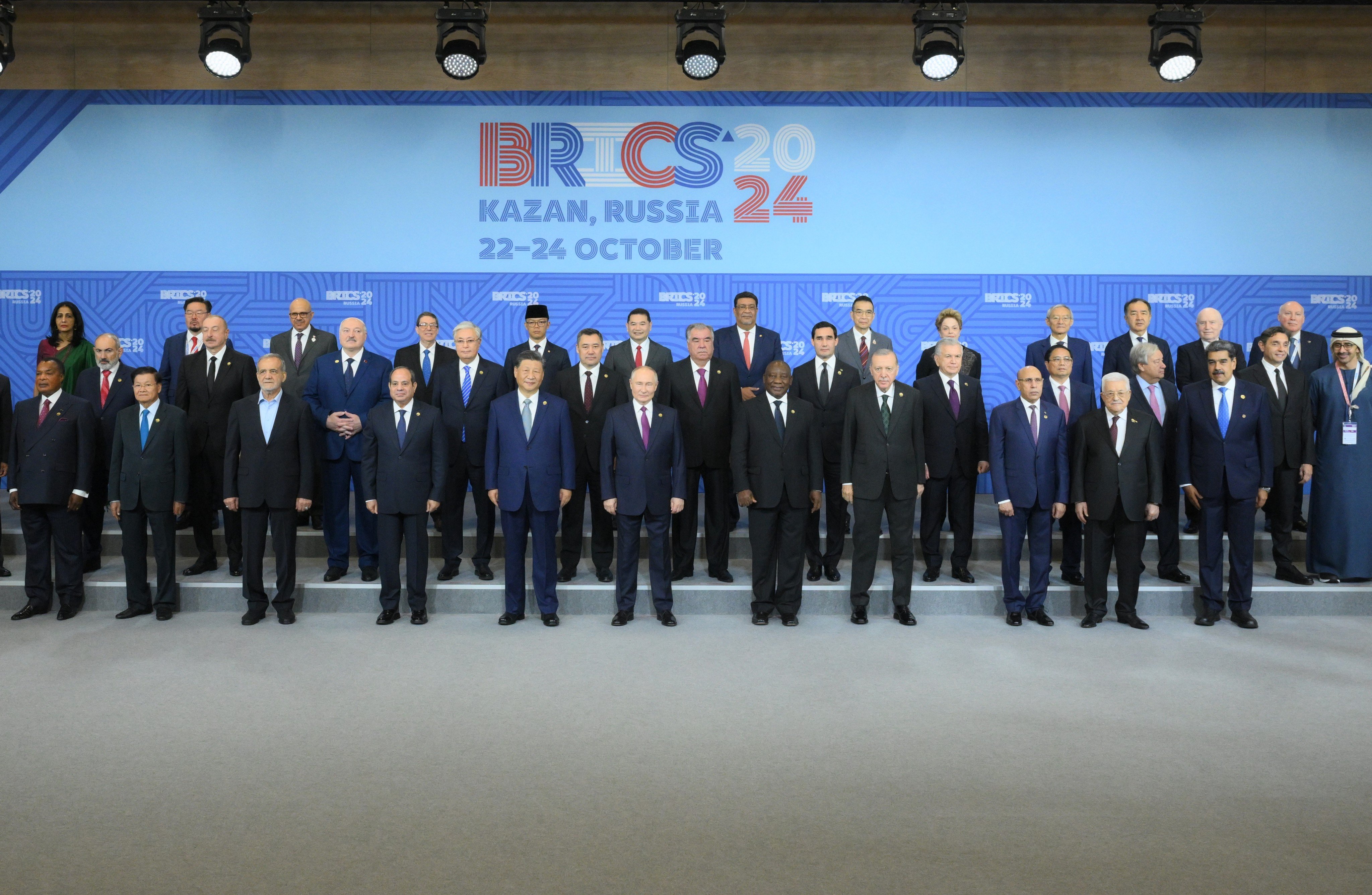 World leaders pose for a group photo of the 16th BRICS Summit. Photo: Sergey Bobylev/BRICS/dpa 