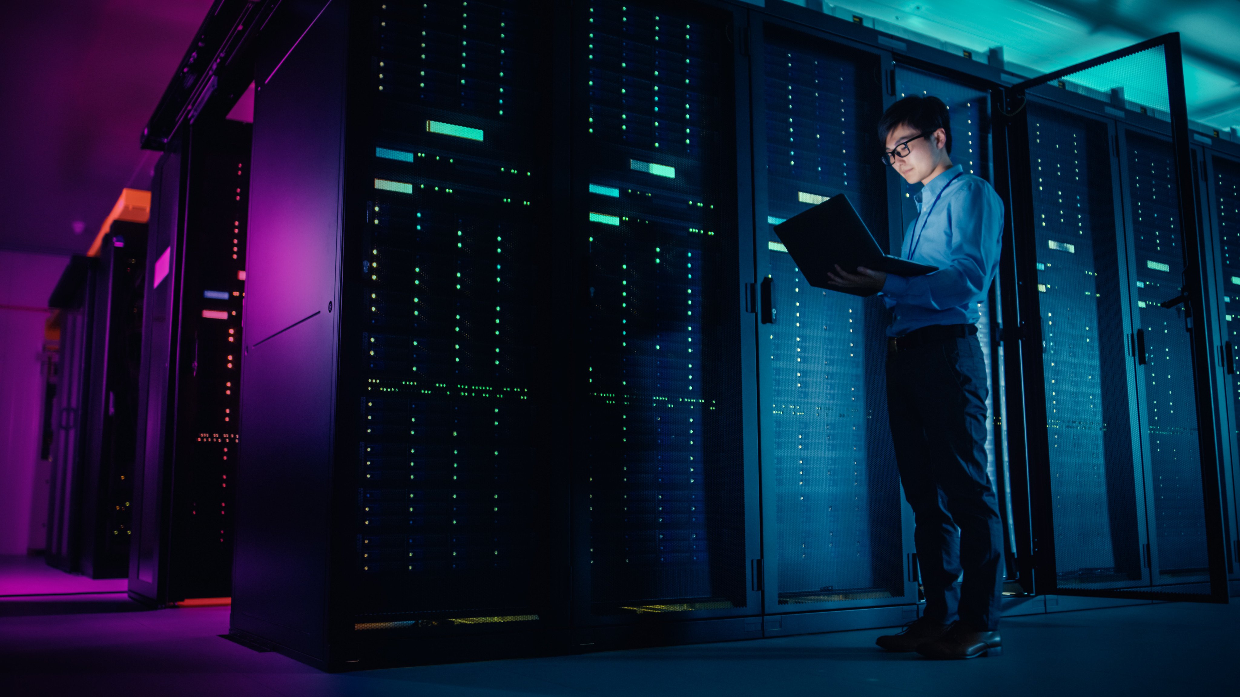 More enterprises are using data centres to host or manage high-performance computing systems for their artificial intelligence projects. Photo: Shutterstock