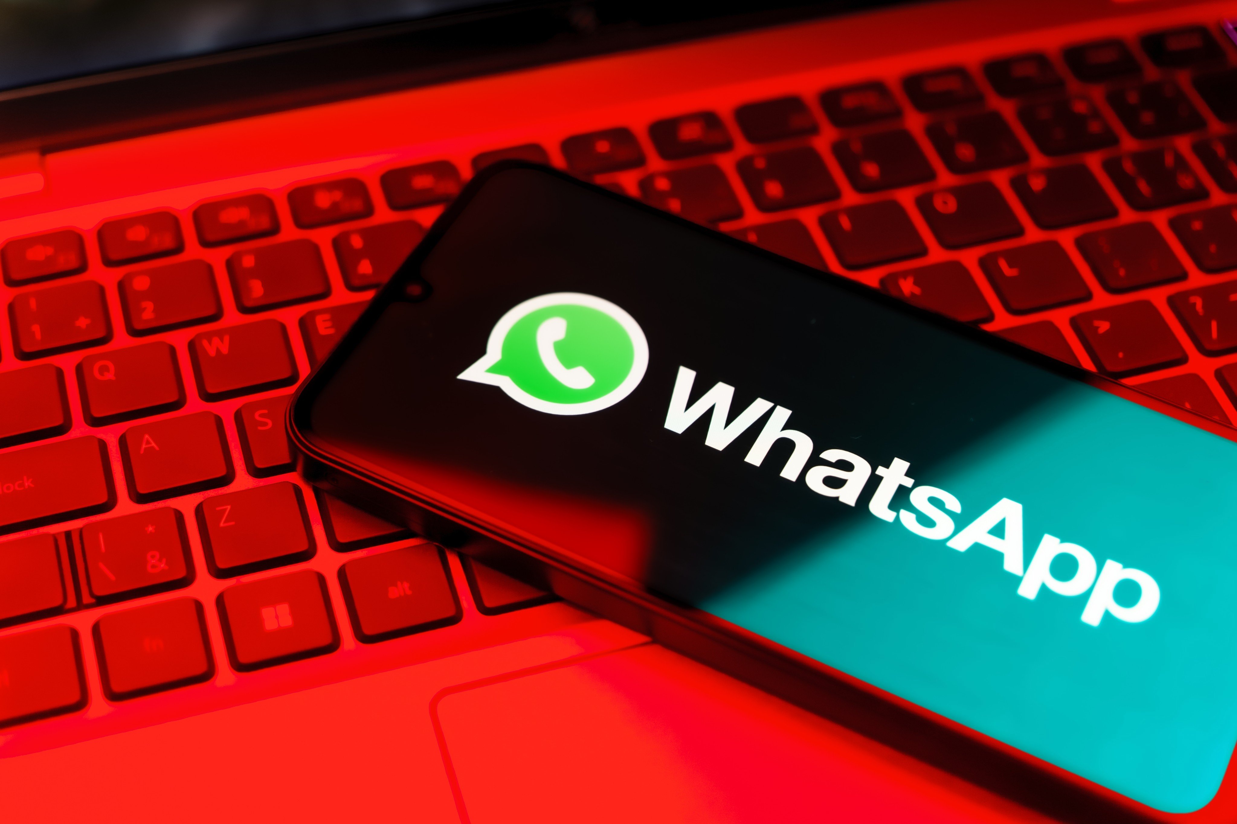 WhatsApp and other apps have been banned from the mobile phones of Hong Kong’s civil servants. Photo: Shutterstock