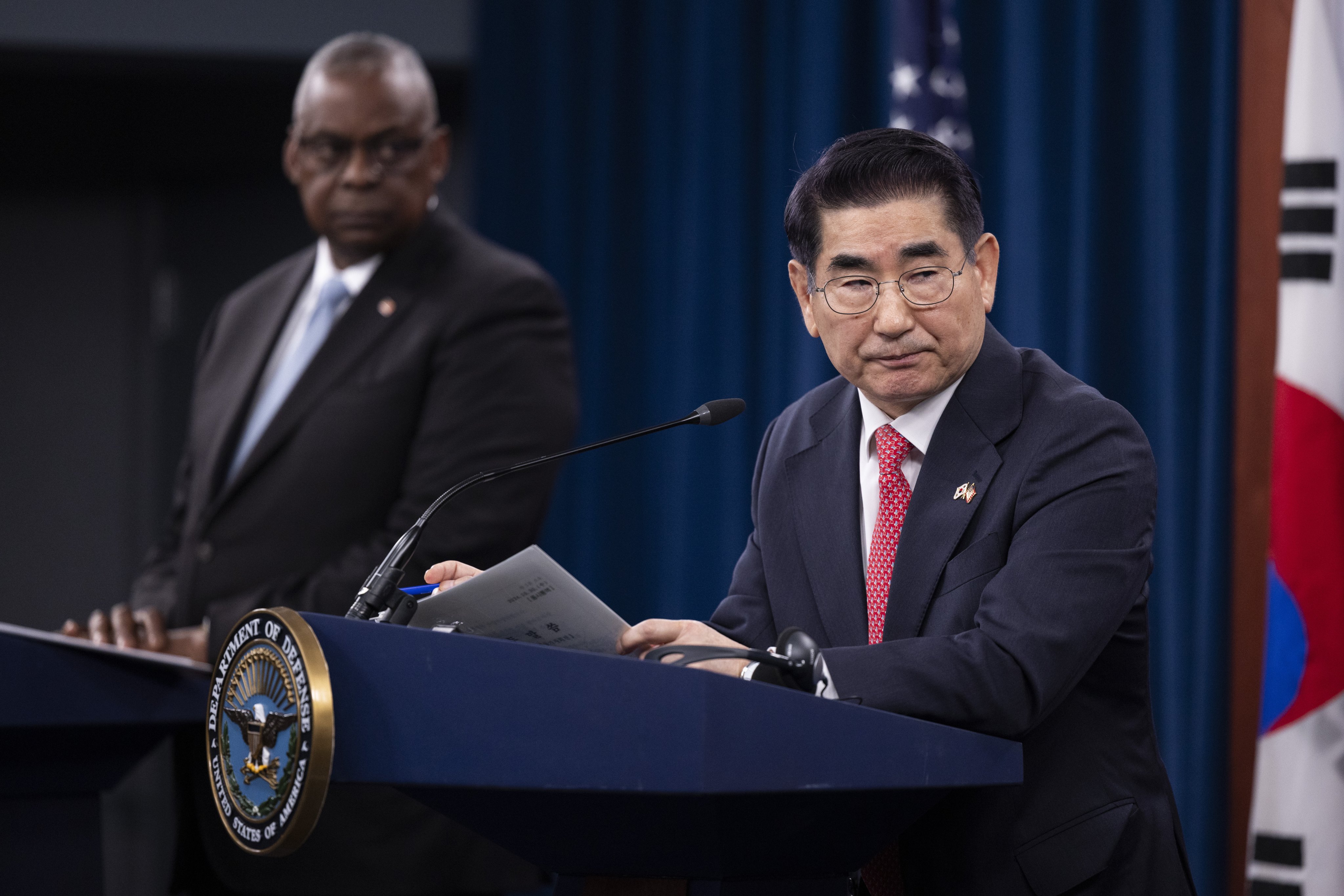 South Korean Defence Minister Kim Yong Hyun and US Secretary of Defence Lloyd Austin give a joint press conference at the Pentagon on Wednesday. Photo: EPA-EFE