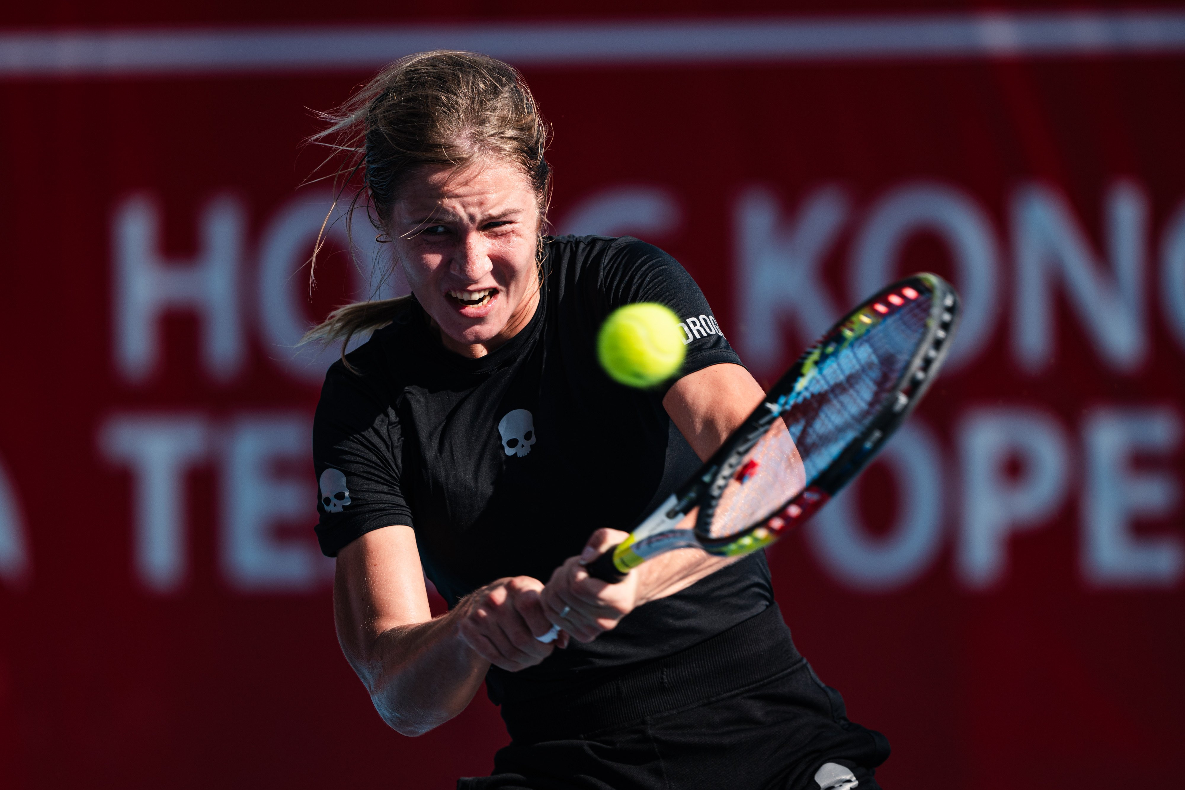 Anastasia Zakharova heads into the quarter-finals of the Prudential Hong Kong Tennis Open on a 12-match win streak. Photo: HKCTA