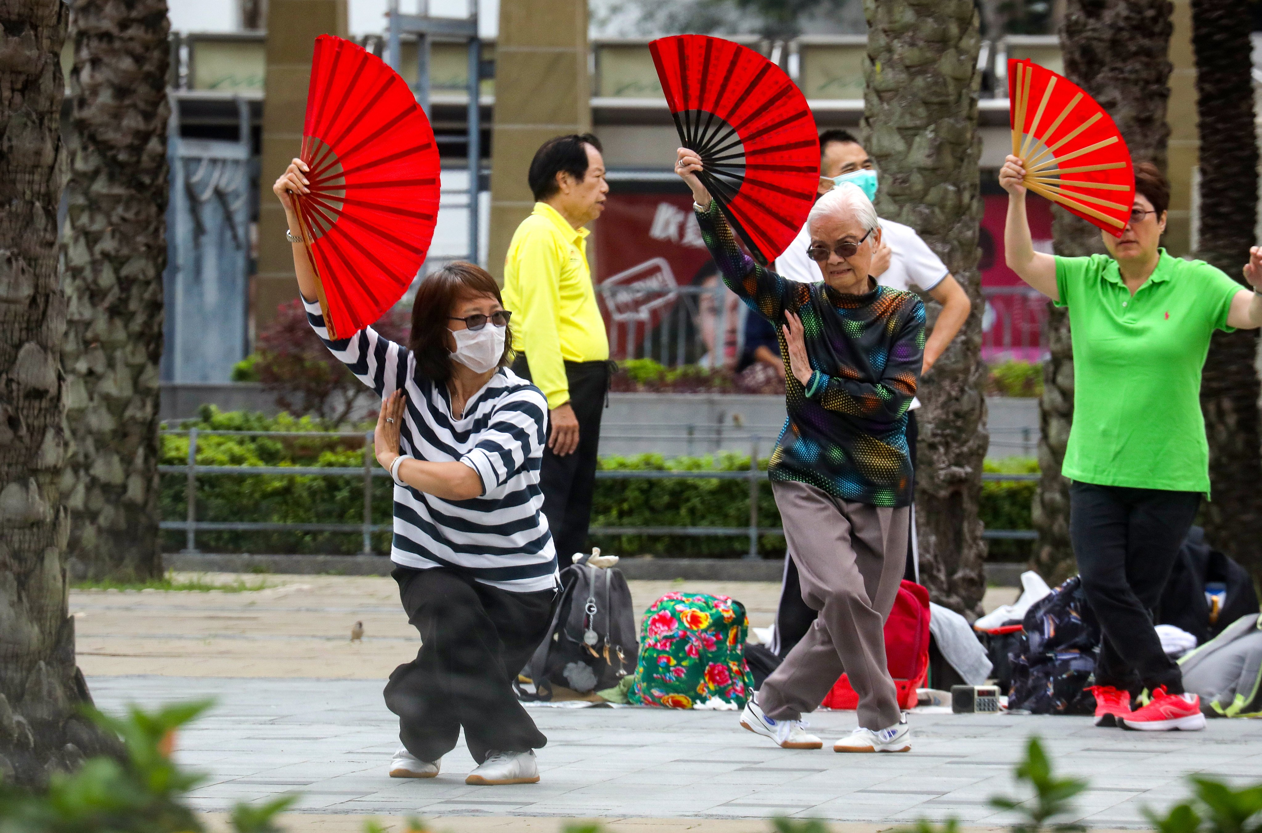 Senior Hongkongers exercise at Victoria Park in Causeway Bay. Photo: Dickson Lee