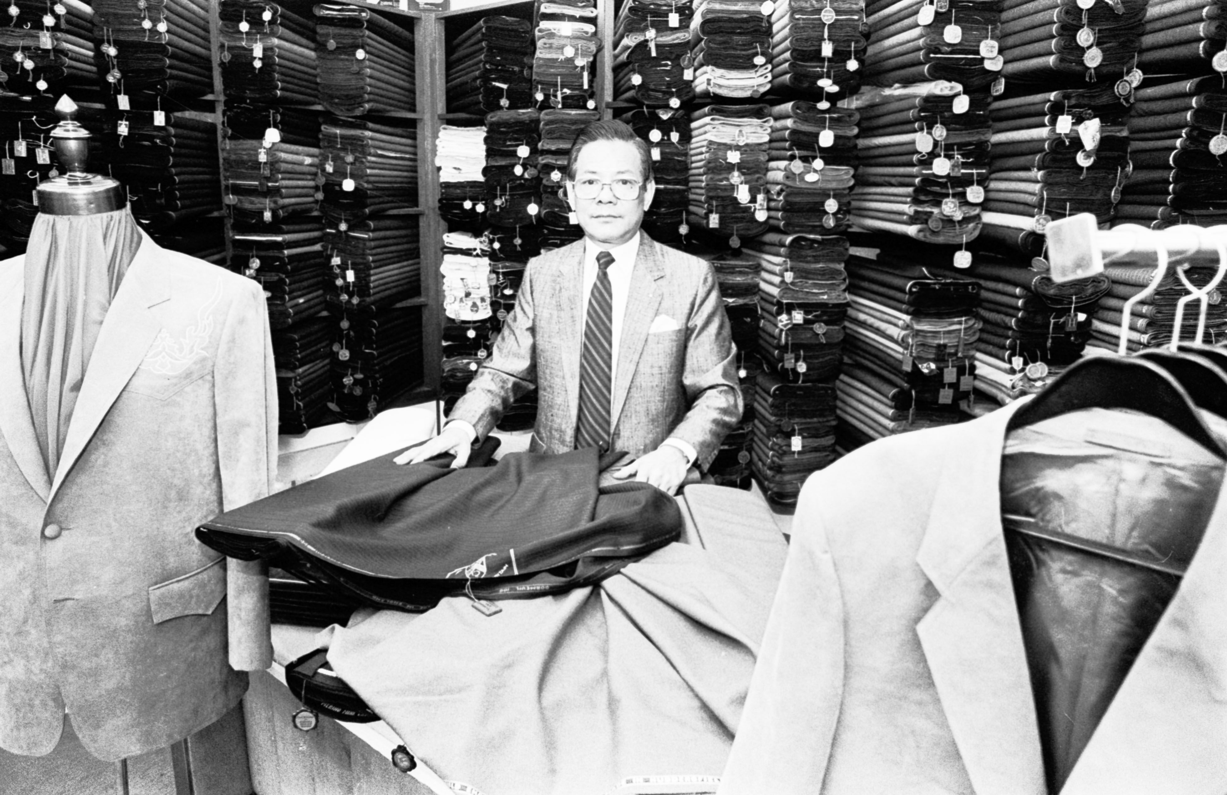 Shanghainese tailor George Kay at his shop, Baron Kay’s Tailor, in Tsim Sha Tsui, Hong Kong, in 1987. Photo: SCMP Archives