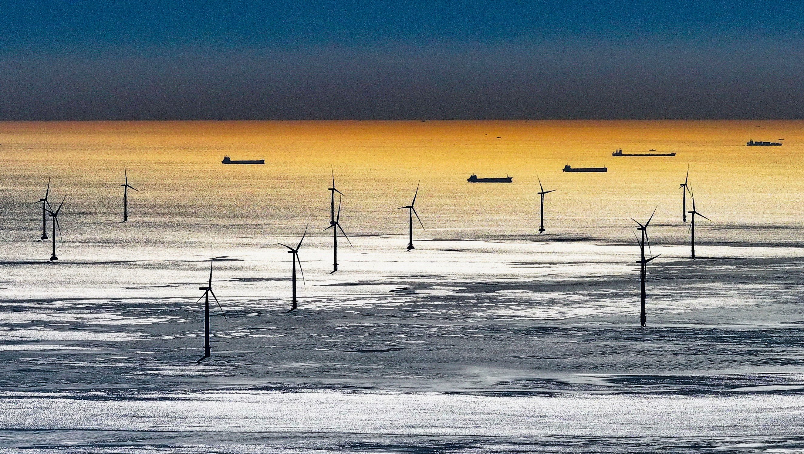 An offshore wind farm in Tangshan City in north China’s Hebei province. After the city began promoting  the construction of wind and solar power plants, installed capacity of clean energy has reached 3.242 million kilowatts. Photo: Xinhua