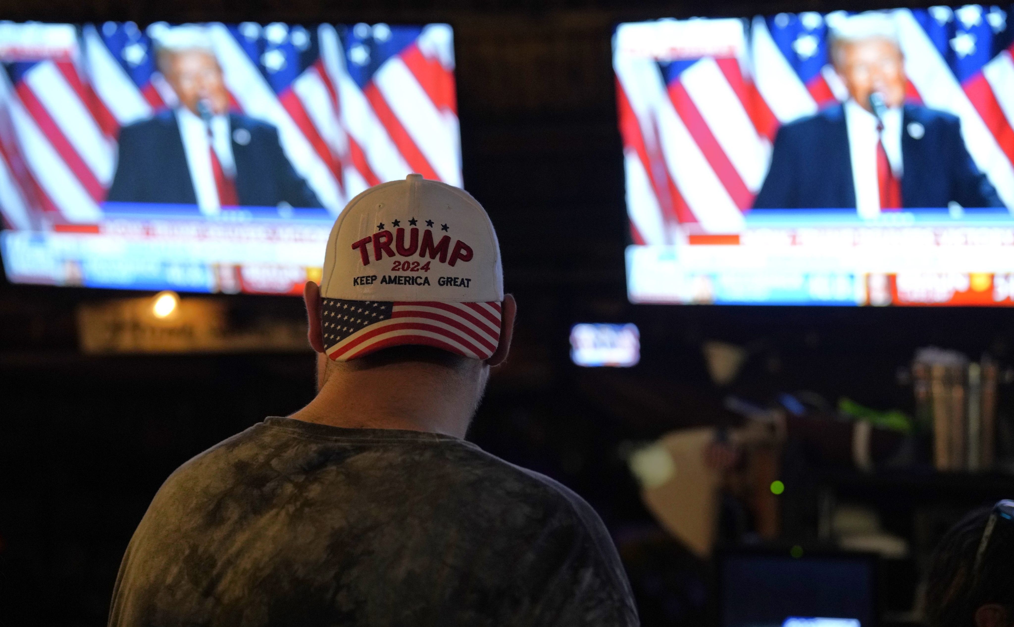 A supporter of the Republican Party attends an election watch party in Fort Lauderdale, Florida. Photo: Xinhua