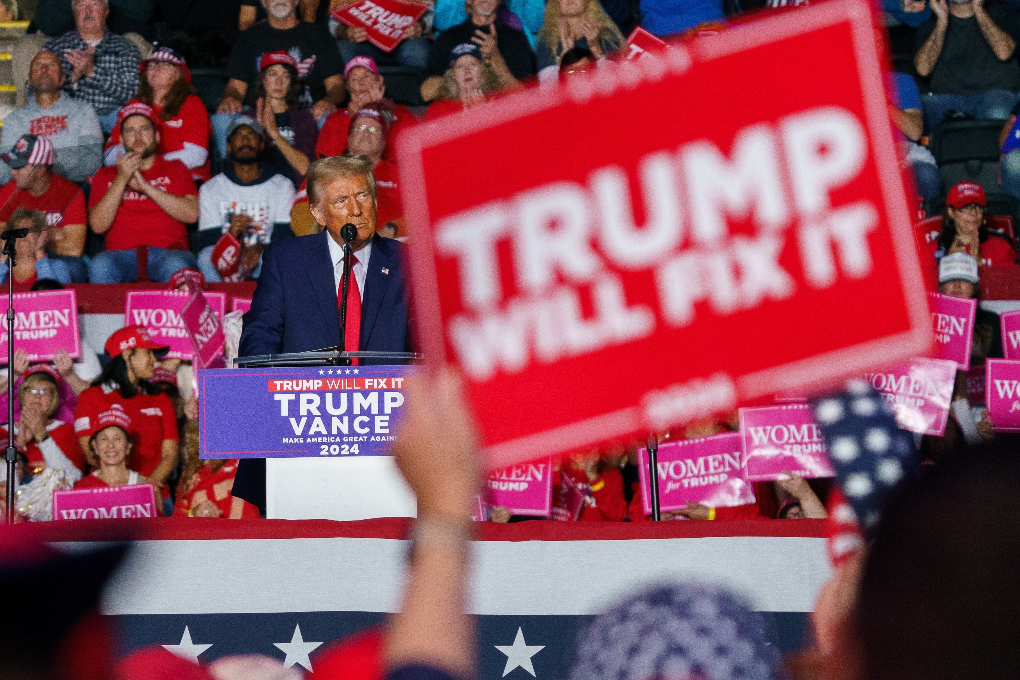 Donald Trump speaks at a rally in Reading, Pennsylvania, on November 4. Photo: EPA-EFE