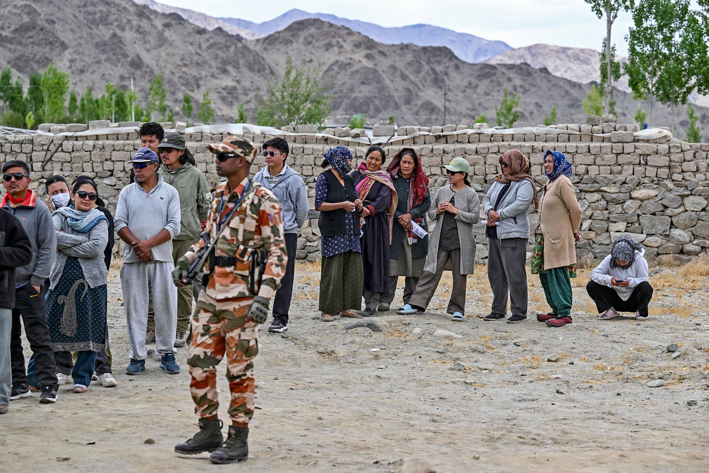 Voters queue up to cast their ballots at a polling station during the fifth phase of voting in India’s general election, in Thiksey of Ladakh. Photo: AFP