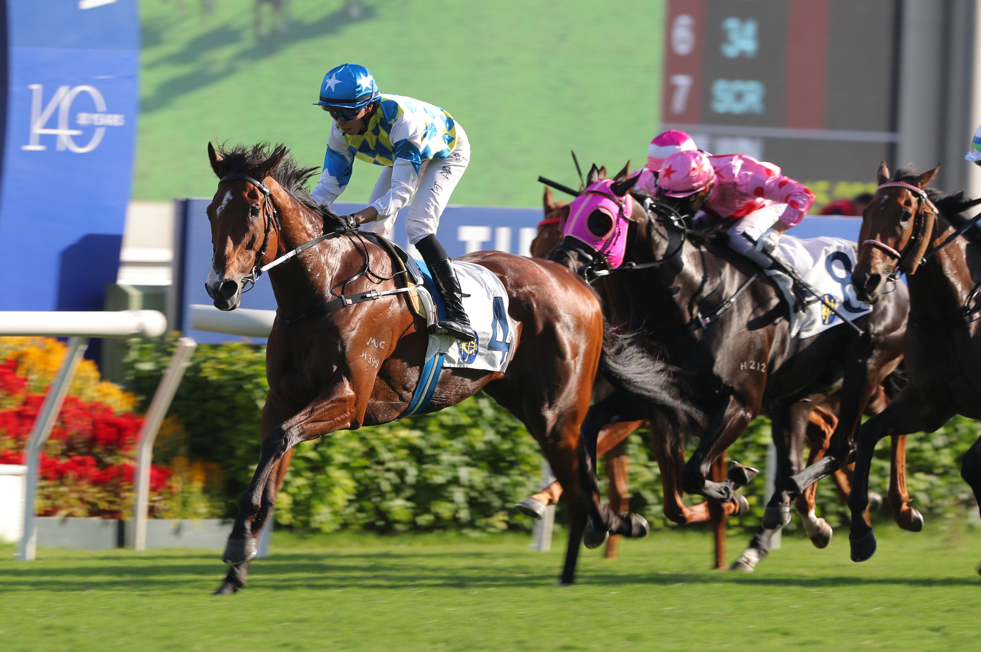 Galaxy Patch storms home to win the Sha Tin Trophy. Photos: Kenneth Chan