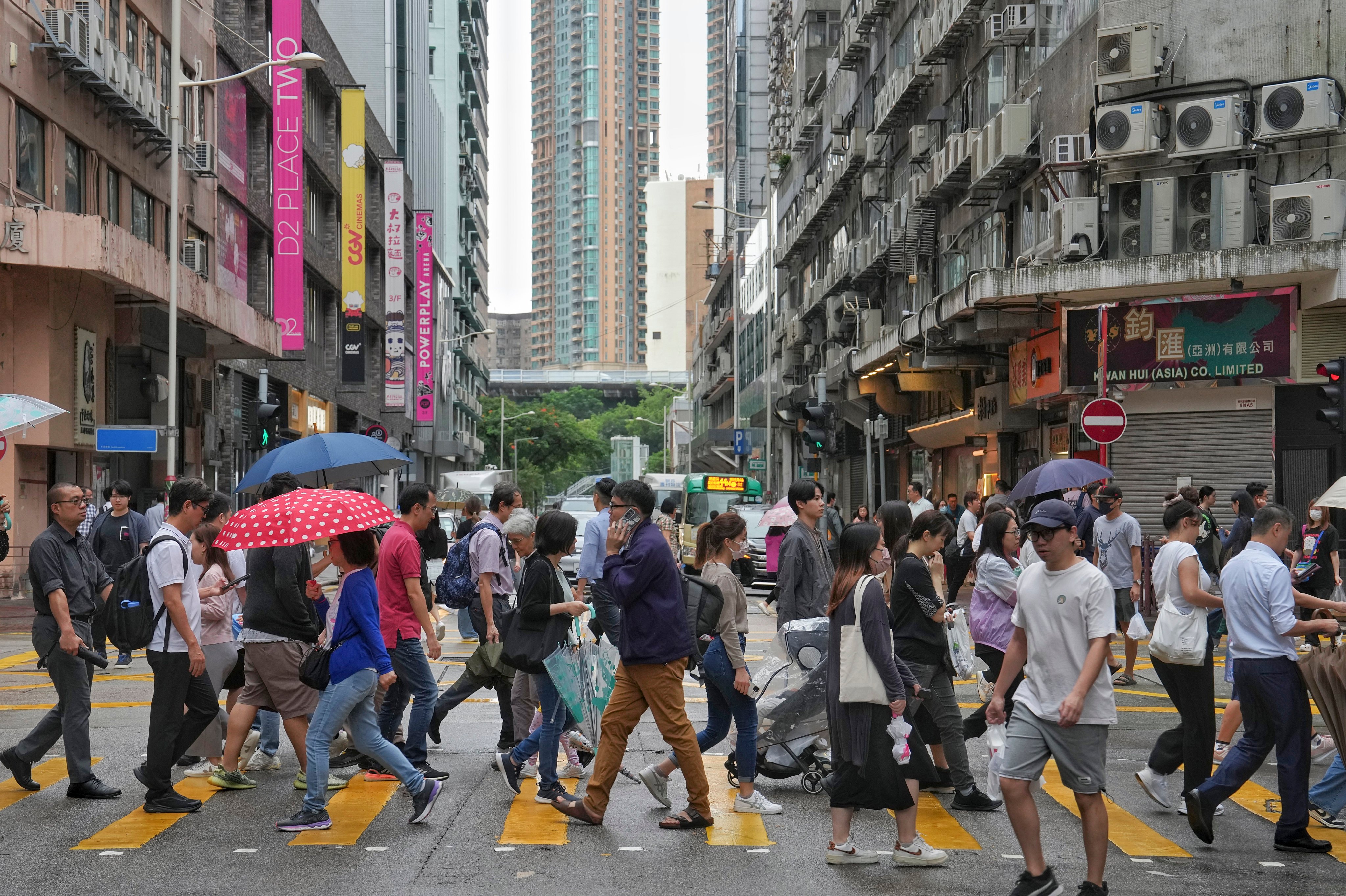 The labour chief has said that Hong Kong will prioritise the local workforce. Photo: Elson Li