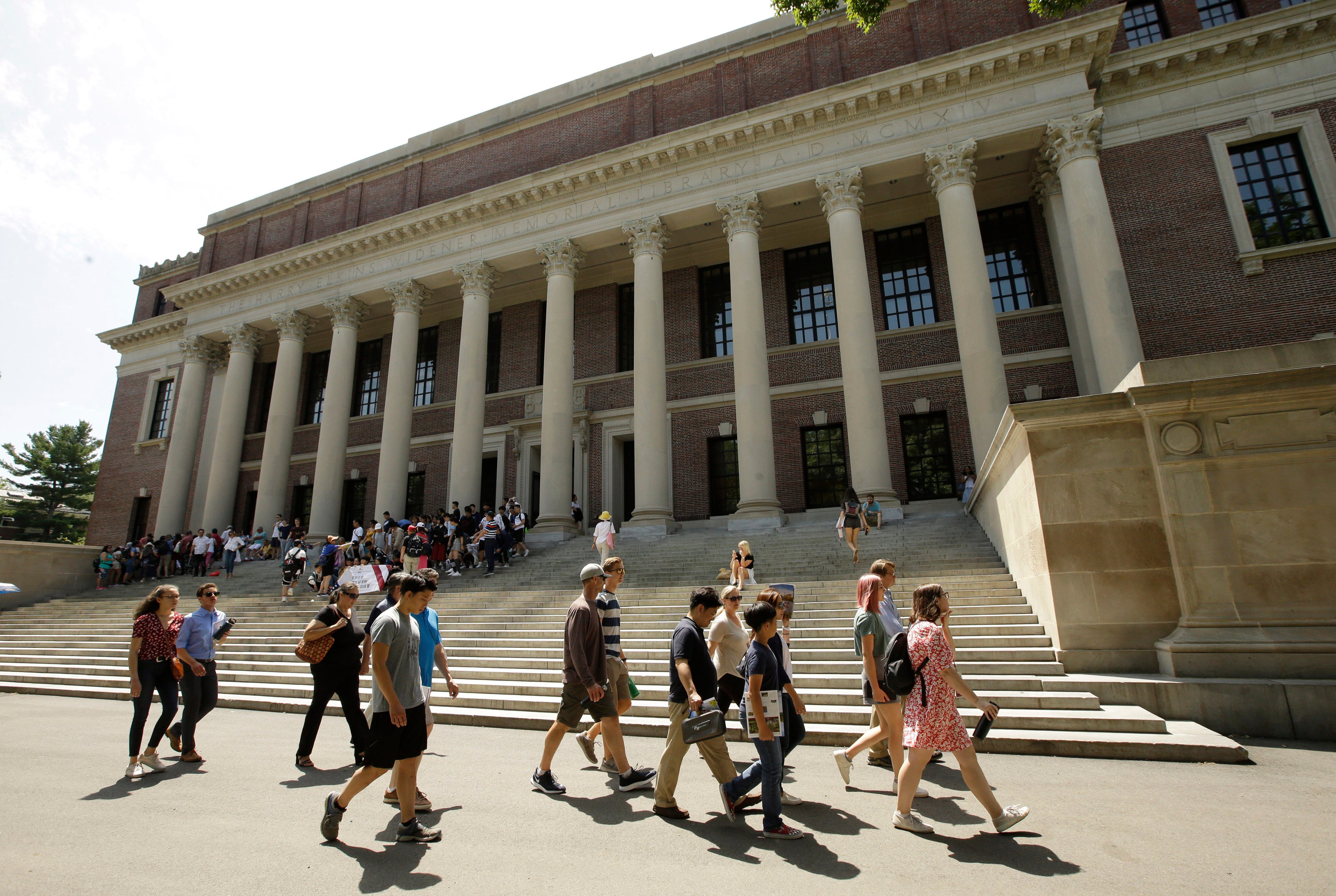 The number of Chinese studying in the US has steadily declined since the 2019-20 academic year. Photo: AP