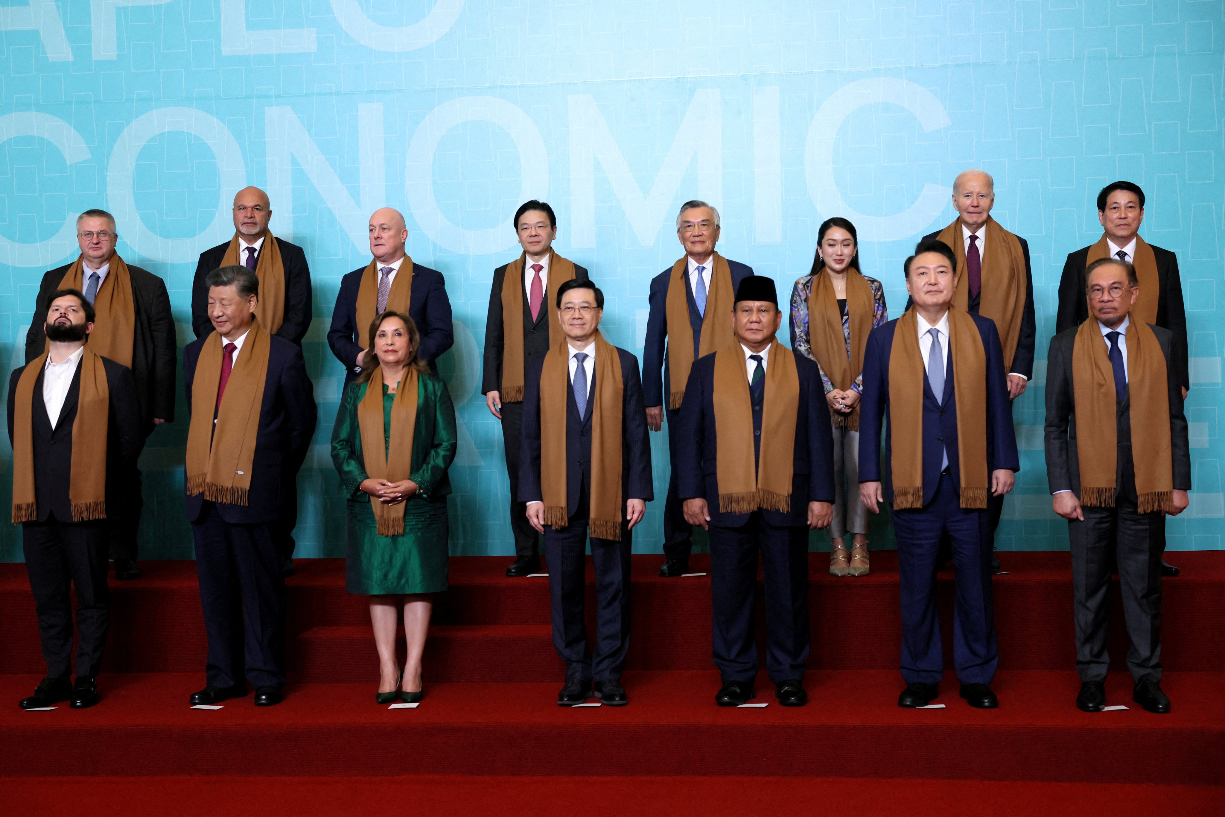 Top row (L-R): Russia’s Deputy Prime Minister Alexei Overchuk, Papua New Guinea’s Deputy Prime Minister John Rosso, New Zealand’s Prime Minister Christopher Luxon, Singapore Prime Minister Lawrence Wong, Taiwan’s APEC representative Lin Hsin-i, Thailand’s Prime Minister Paetongtarn Shinawatra, US President Joe Biden, Vietnam’s President Luong Cuong. Bottom row (L-R): Chile’s President Gabriel Boric, Chinese President Xi Jinping, Peru’s President Dina Boluarte, Hong Kong Chief Executive John Lee, Indonesia’s President Prabowo Subianto, South Korea’s President Yoon Suk-yeol and Malaysia’s Prime Minister Anwar Ibrahim pose for a family photo at the Apec summit in Lima, Peru, on Friday. Photo: Reuters