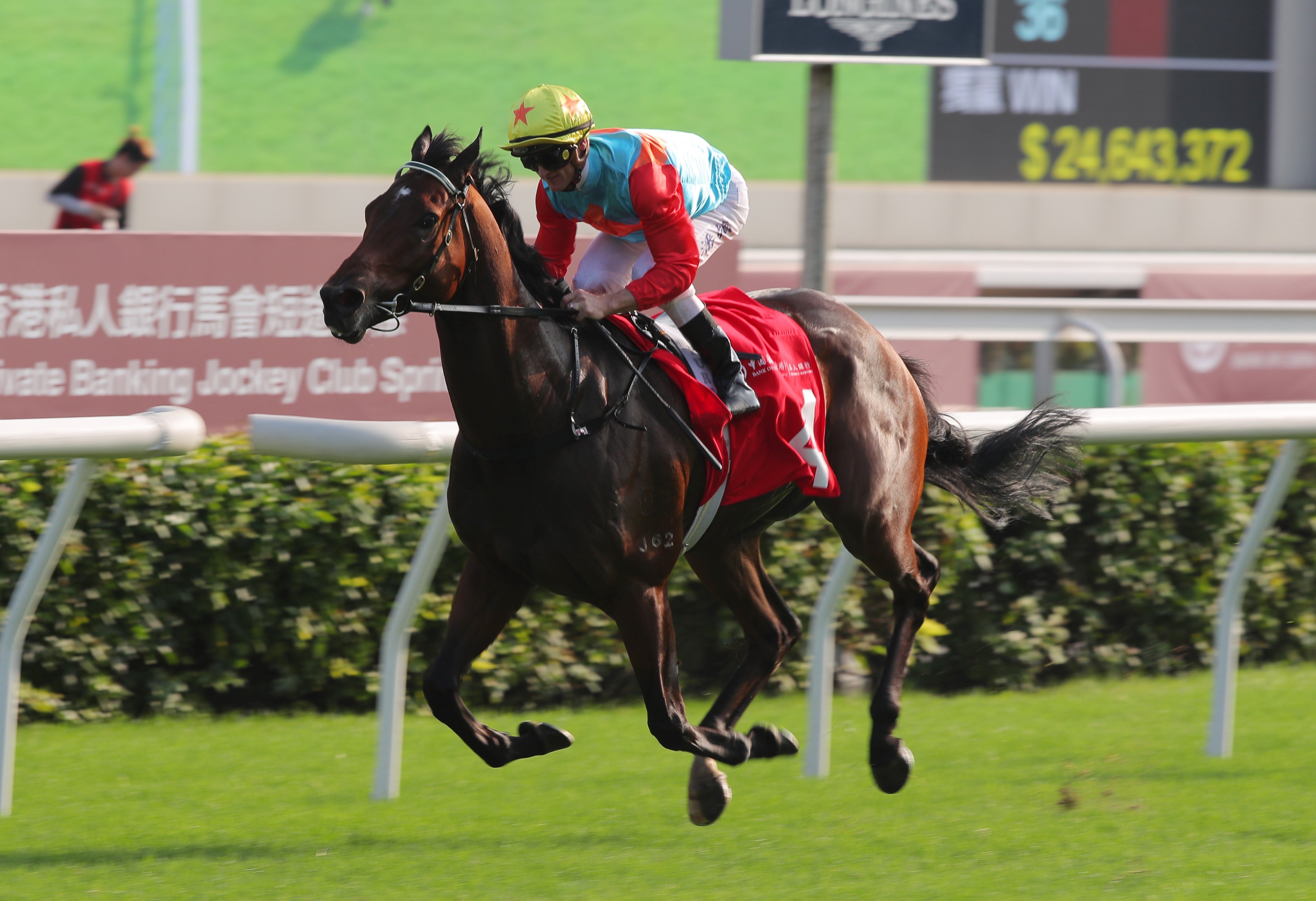 Ka Ying Rising coasts to victory under Zac Purton at Sha Tin on Sunday. Photos: Kenneth Chan