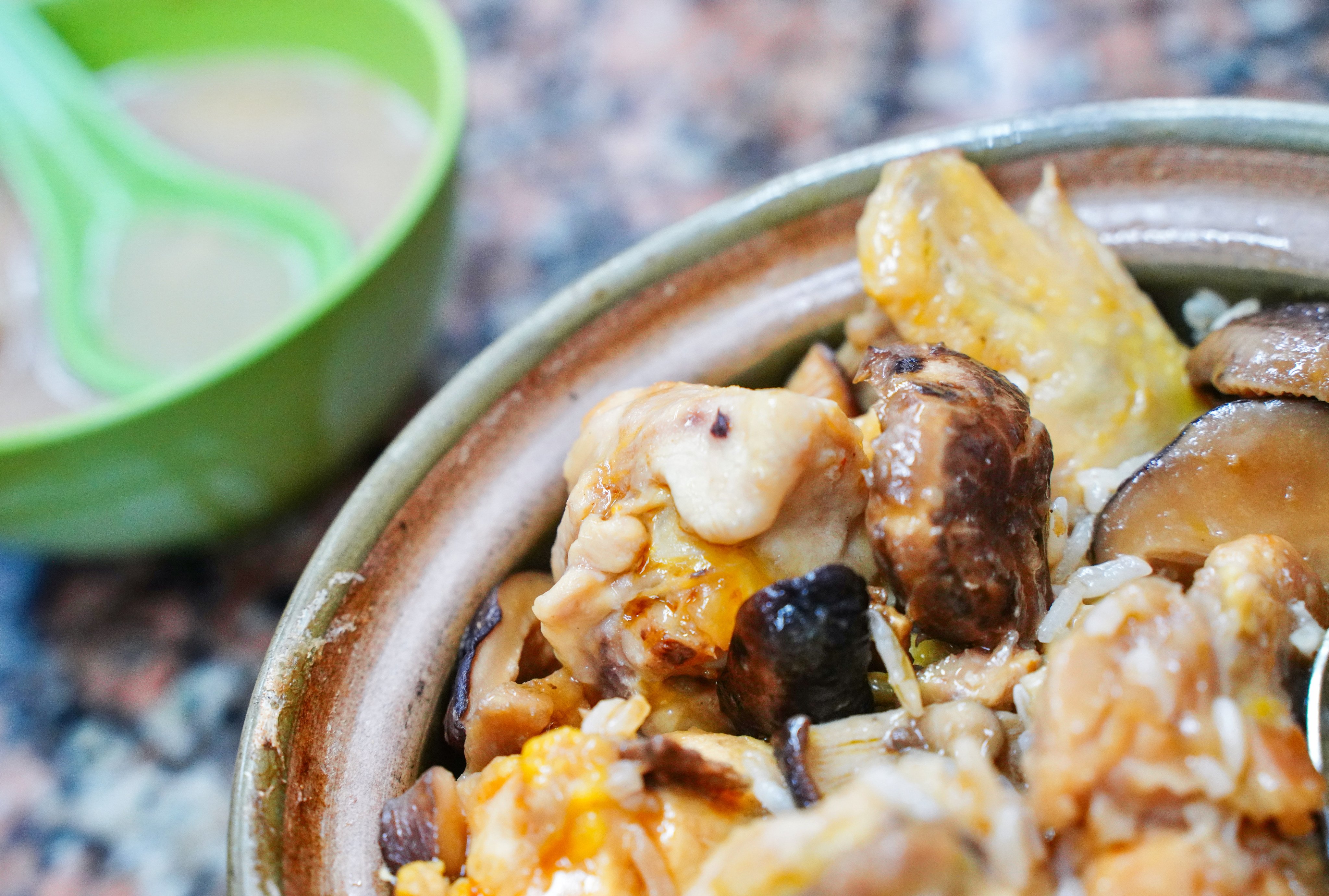 Steamed chicken claypot rice at Hong Kong’s Wing Hop Sing. Photo: Alexander Mak