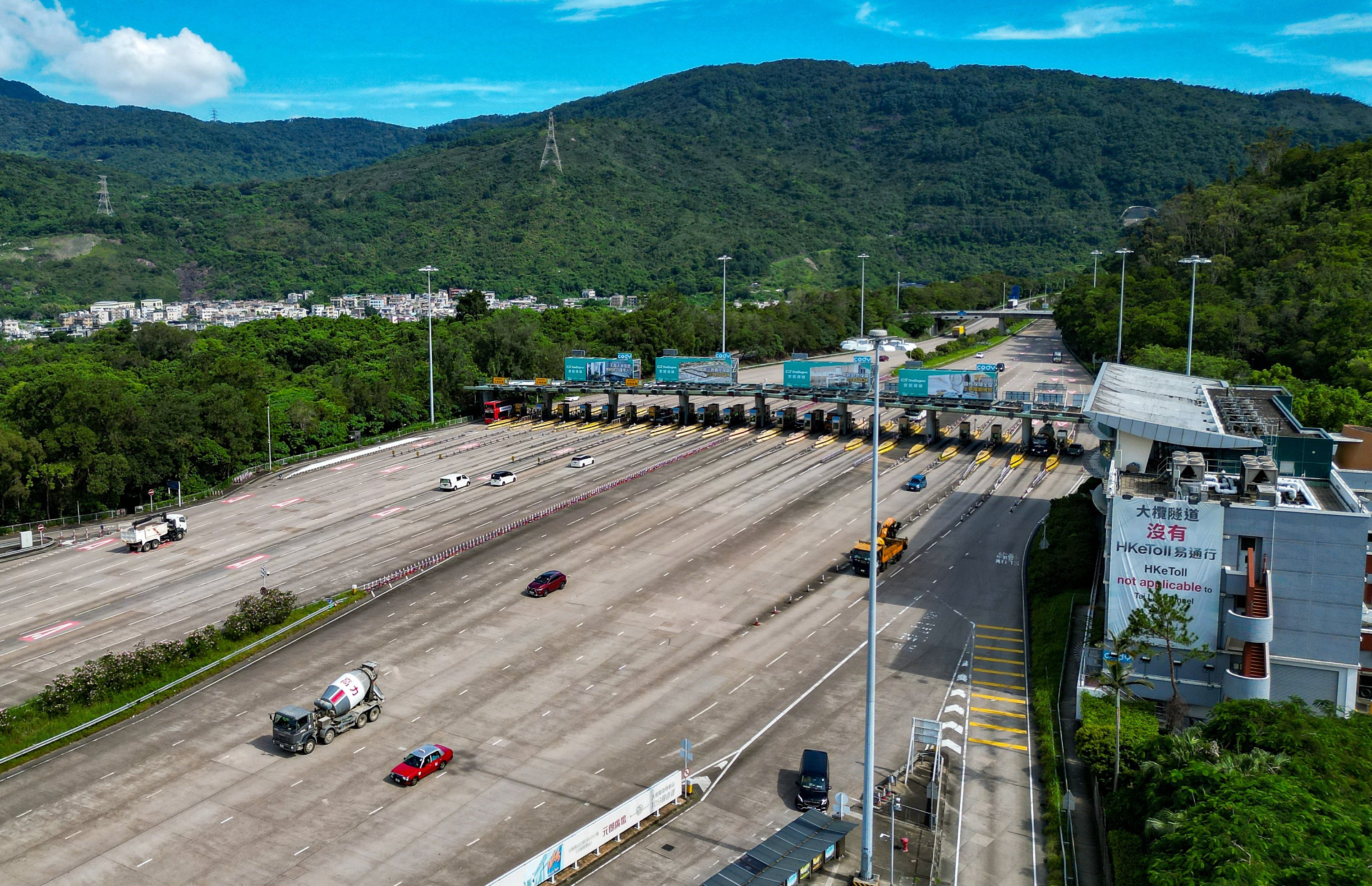 Tai Lam Tunnel is a core part of Route 3 and connects Tsing Long Highway with the Ting Kau Bridge. Photo: Elson Li