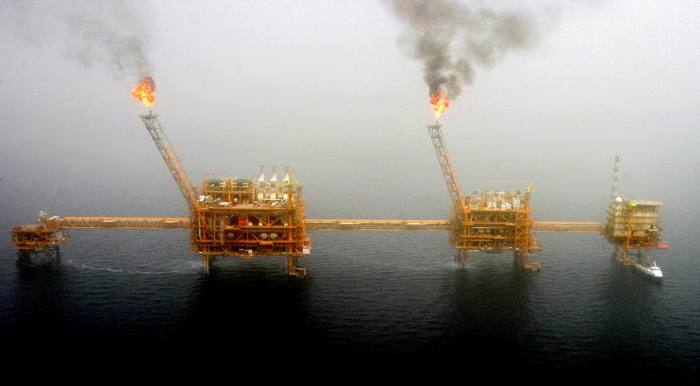 Iran was the fourth-largest supplier of crude oil to China last year, according to a US report. Photo: Reuters