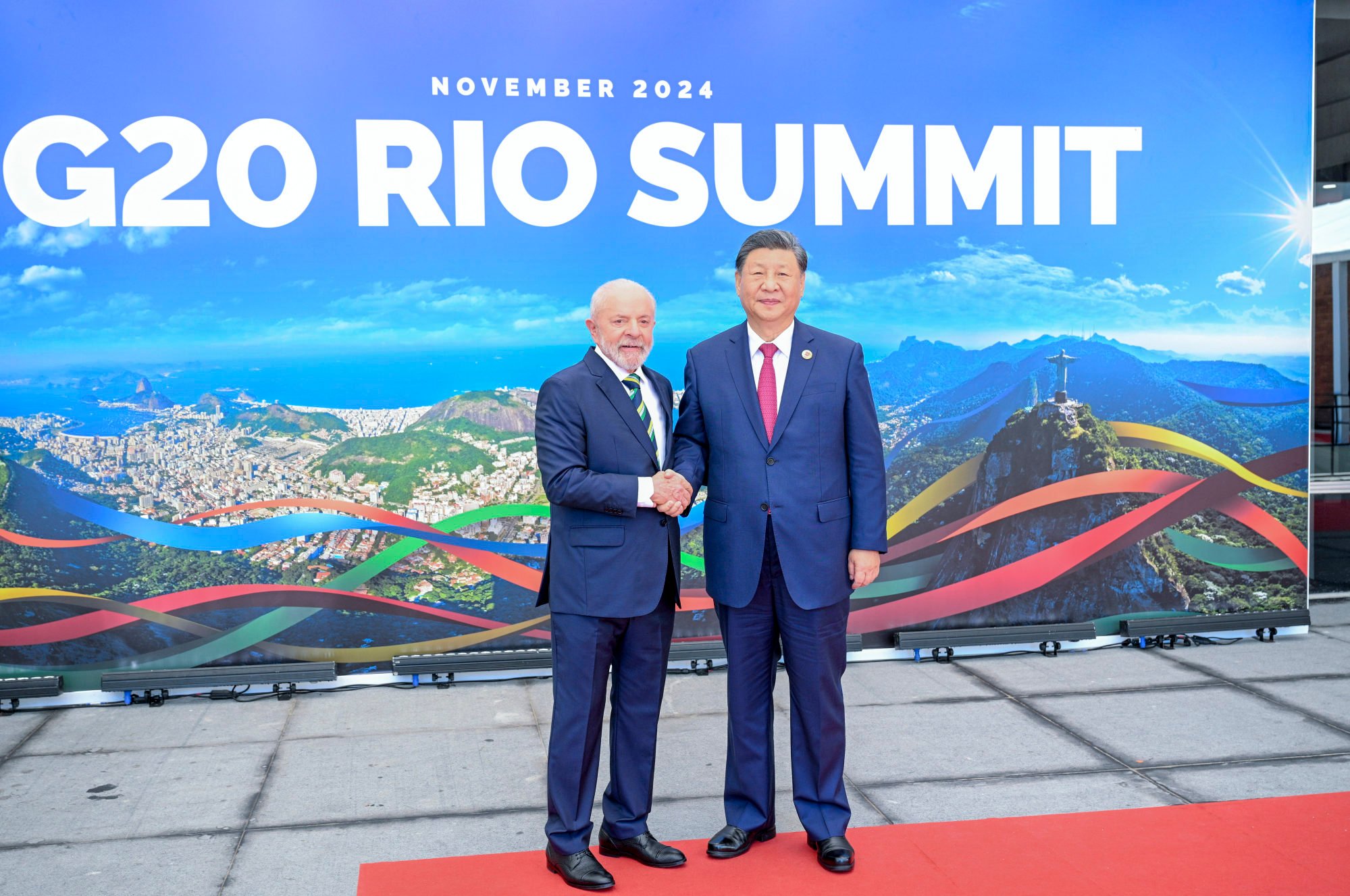 Brazilian President Luiz Inacio Lula da Silva welcomes Chinese President Xi Jinping before the start of the G20 summit in Rio de Janeiro, Brazil, on November 18, 2024. Photo: Xinhua