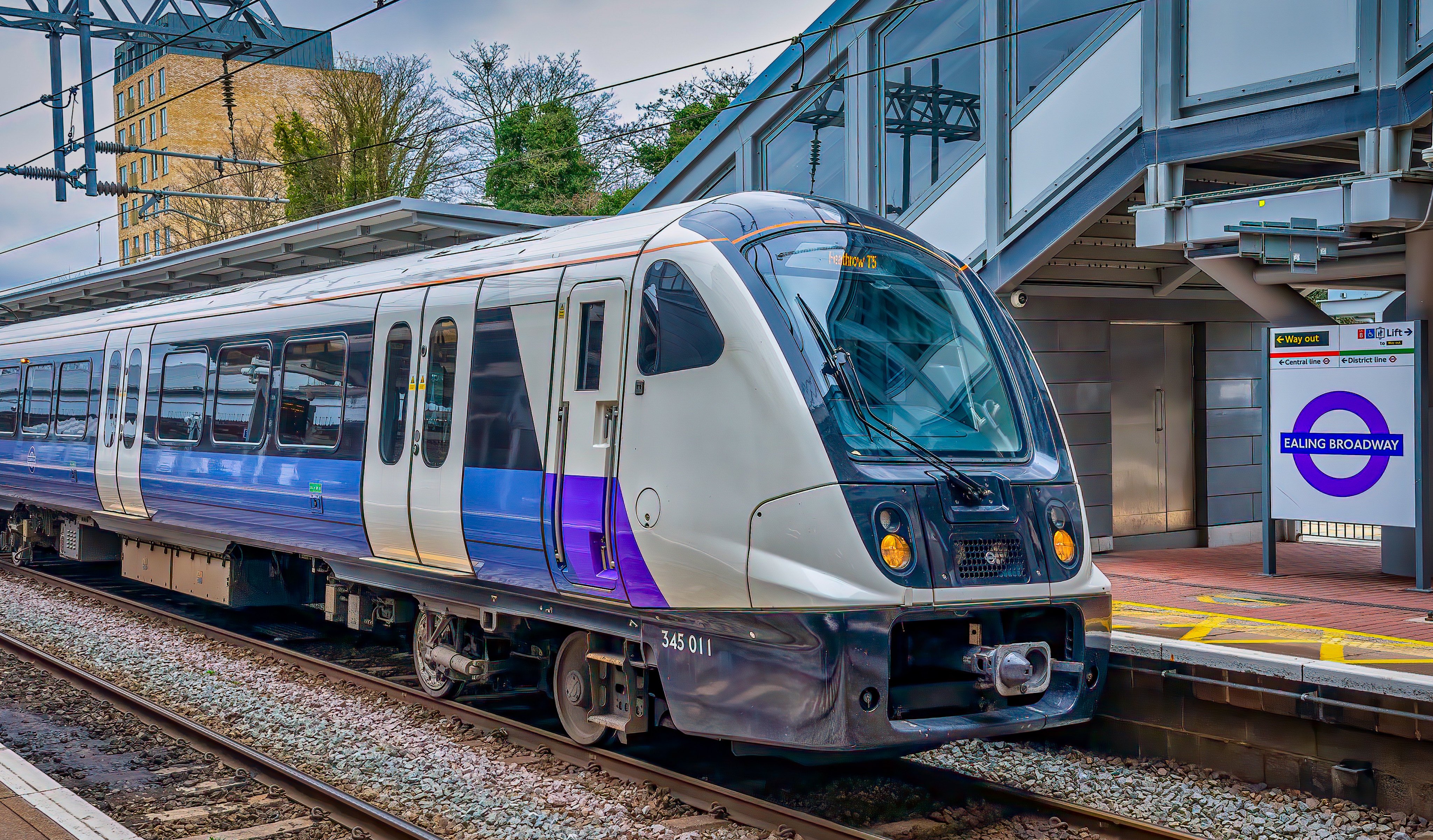 A crossrail train on London’s Elizabeth line. Photo: Shutterstock