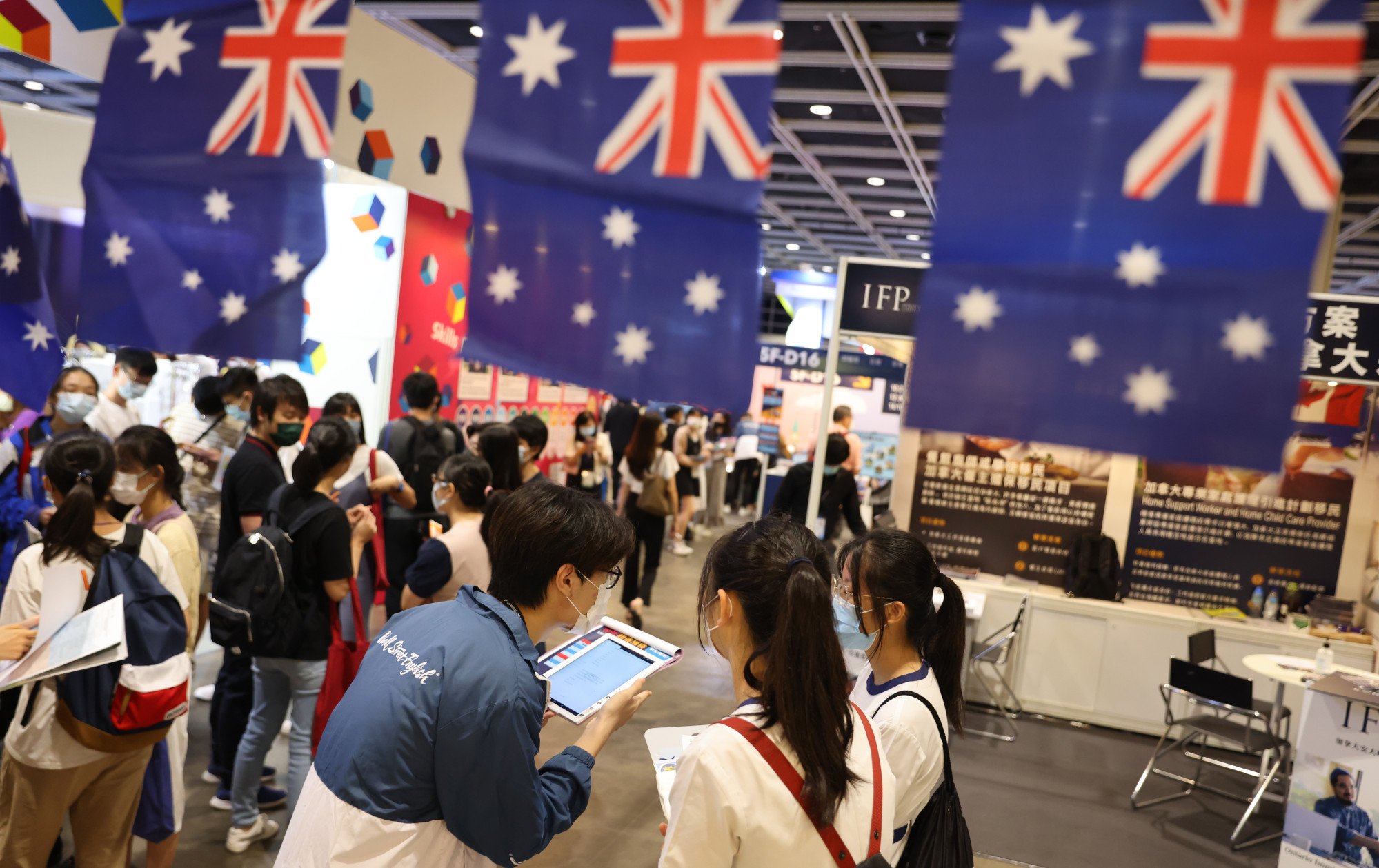 Students visit an education and career expo in Hong Kong. The shrinking number of students going to the US to study was also in line with the results of a survey conducted by Hong Kong’s education authorities. Photo: Nora Tam