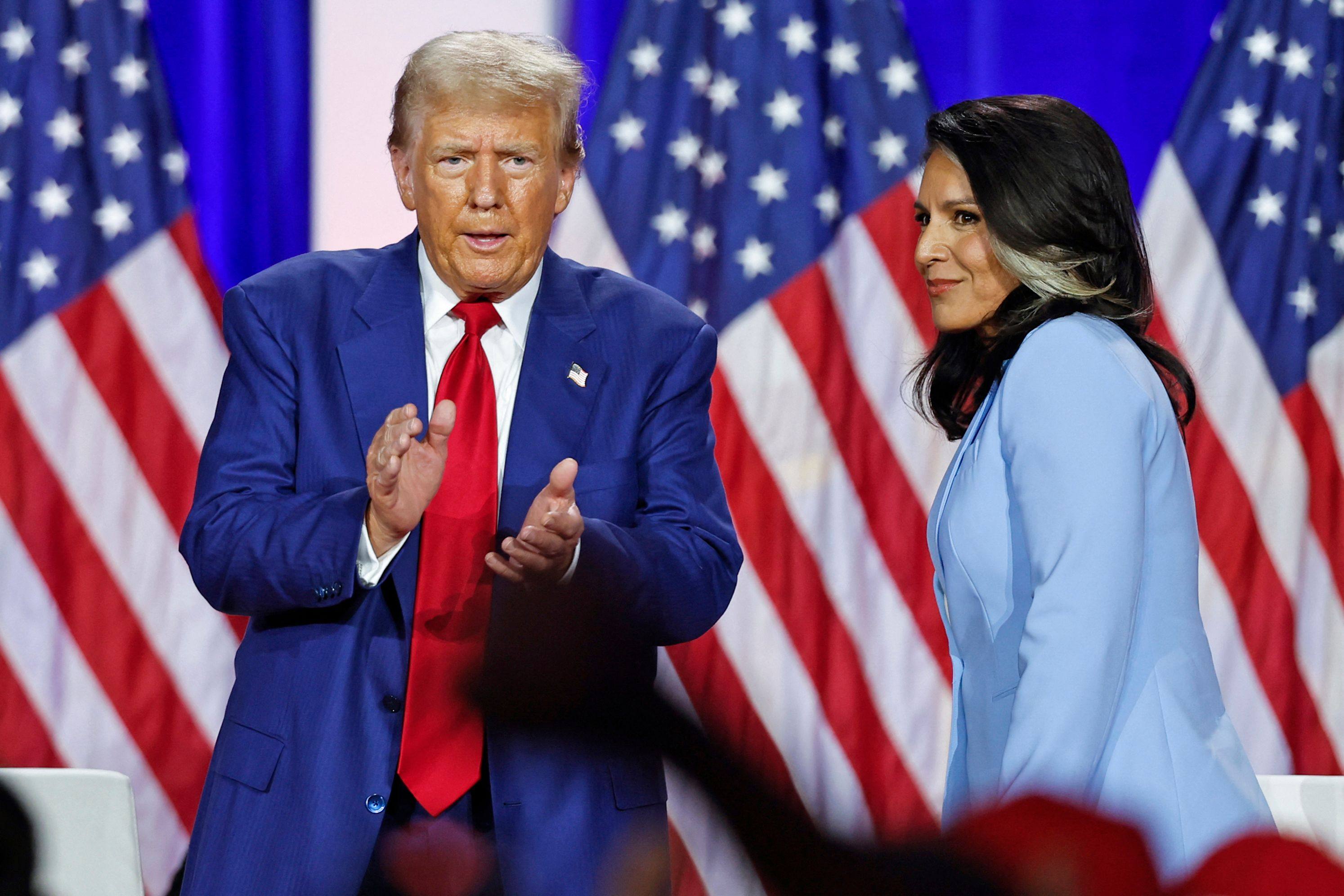 Donald Trump alongside Tulsi Gabbard during a town hall meeting in La Crosse, Wisconsin, on August 29. Photo: AFP