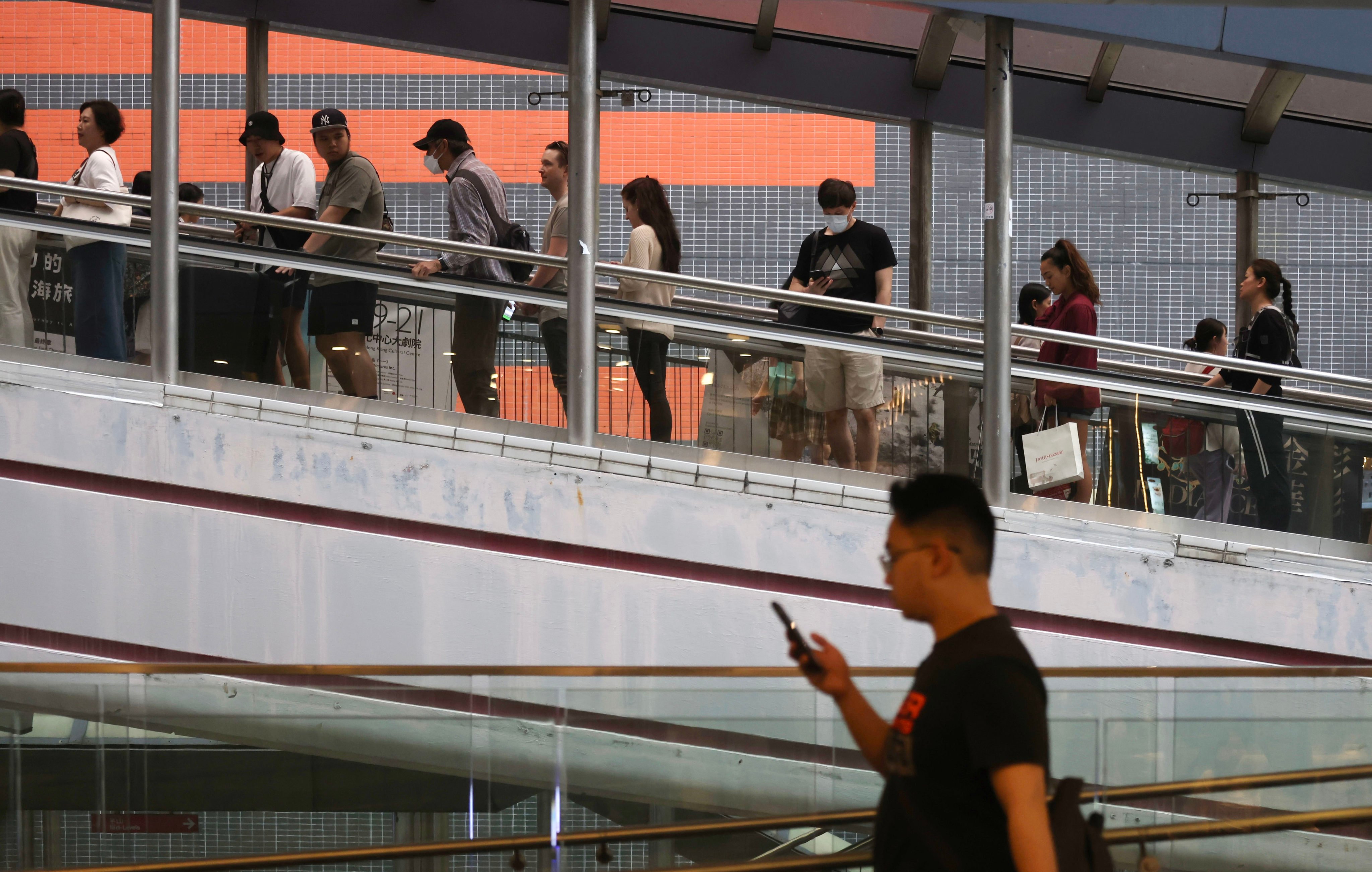 Hong Kong fell three places in an international ranking of English skills this year and is no longer considered a “high proficiency” region. Photo: Jonathan Wong