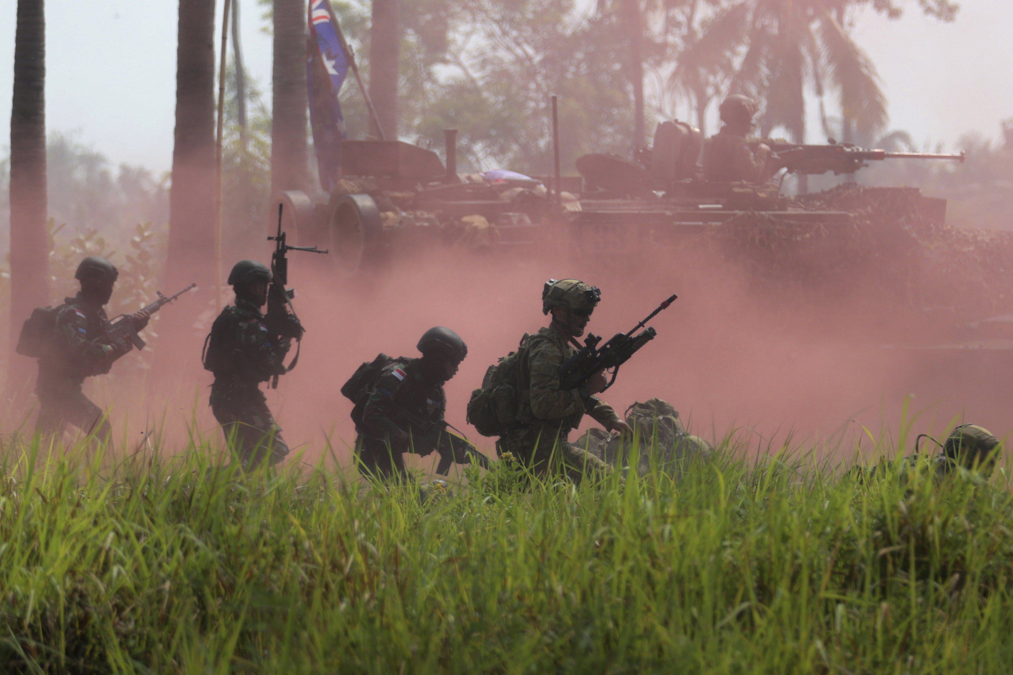 Australian soldiers conduct joint manoeuvres with Indonesian marines during an amphibious landing exercise on November 13. Photo: AP