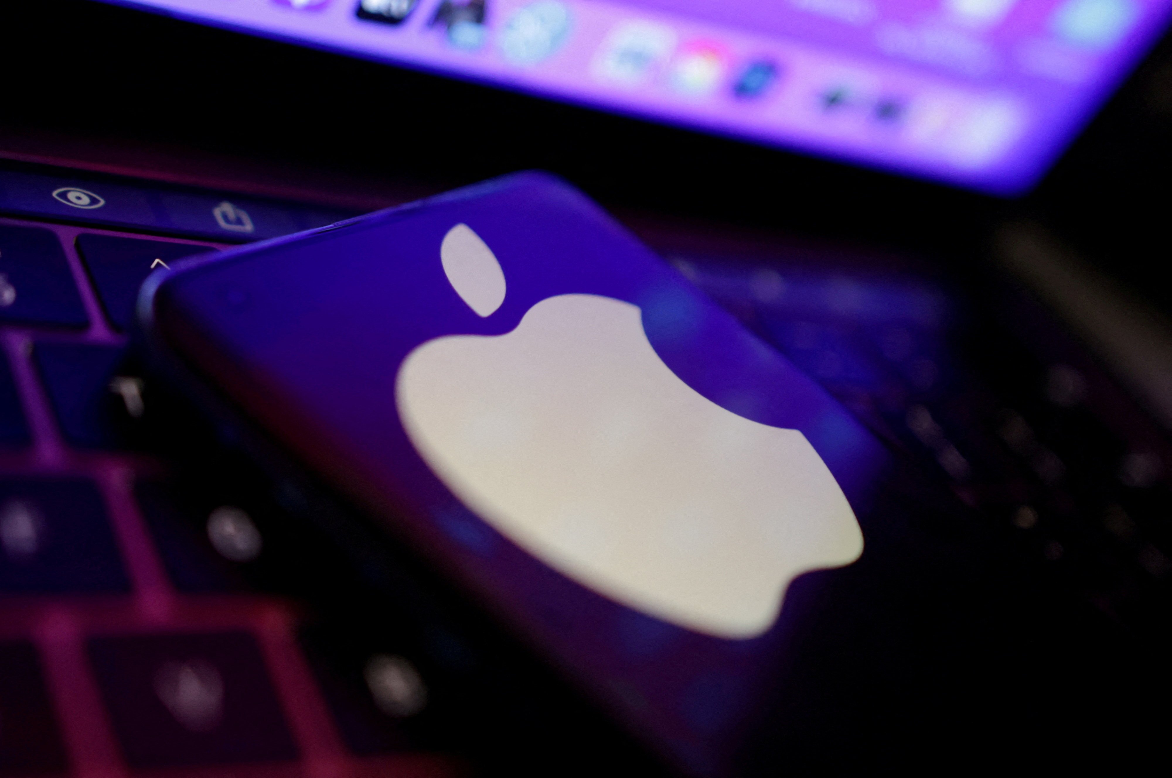 The Apple logo is seen in this illustration photo taken August 22, 2022. Photo: Reuters