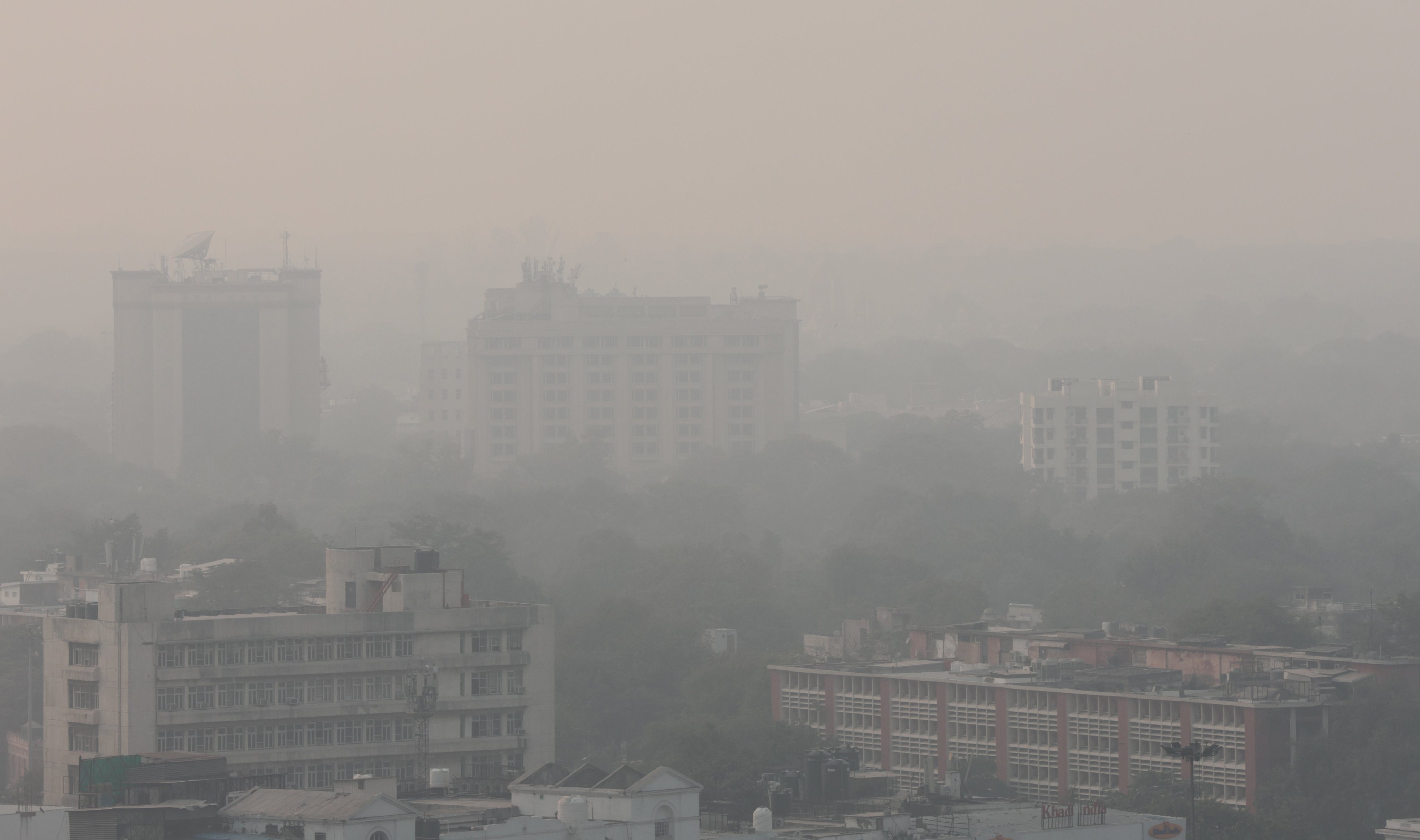 A view of the city amid heavy smog in New Delhi. Photo: EPA-EFE