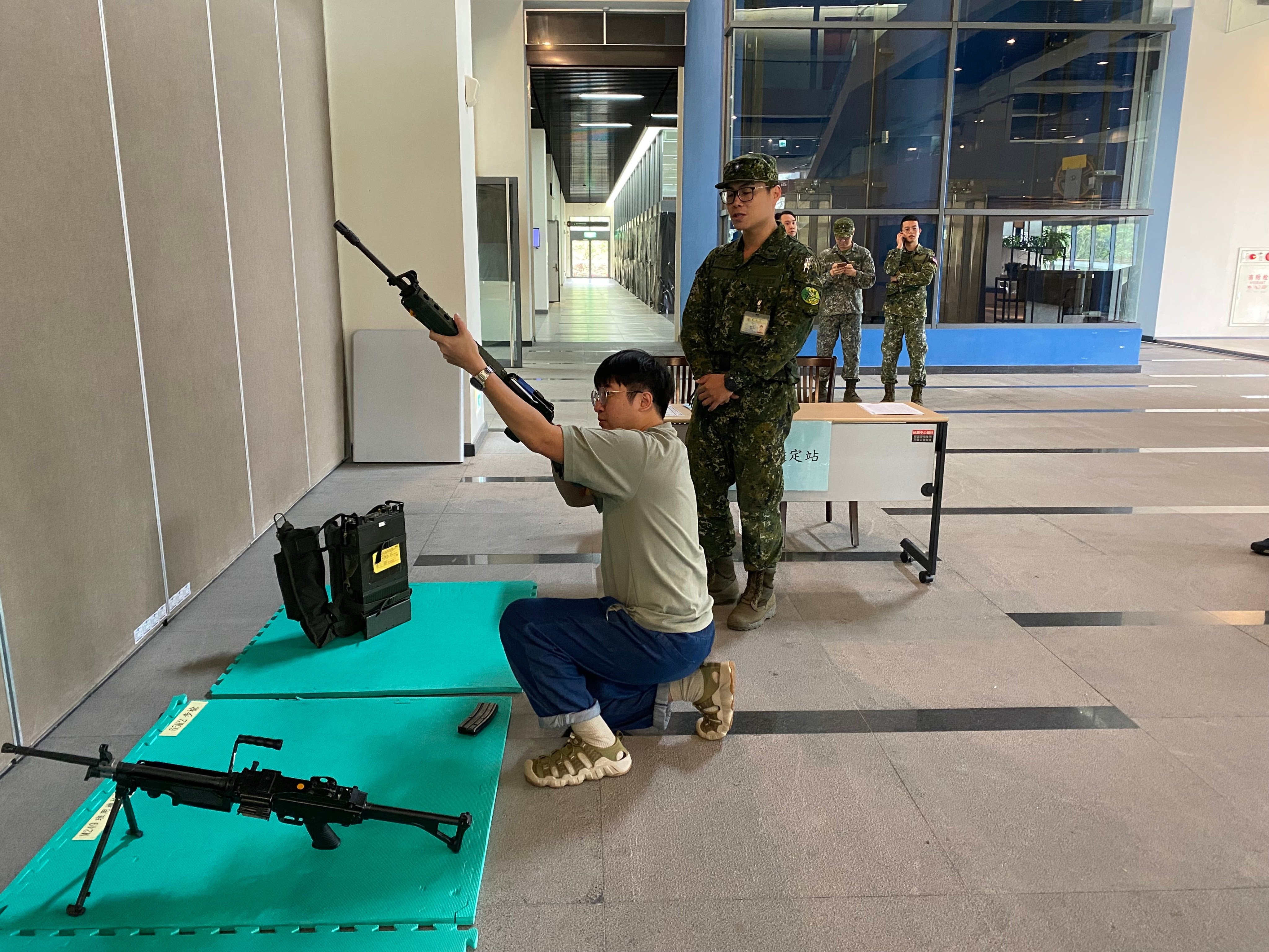 Taiwan’s military is training 100 reservists in urban warfare at National Chengchi University (NCCU) in Taipei this week. Photo: Handout