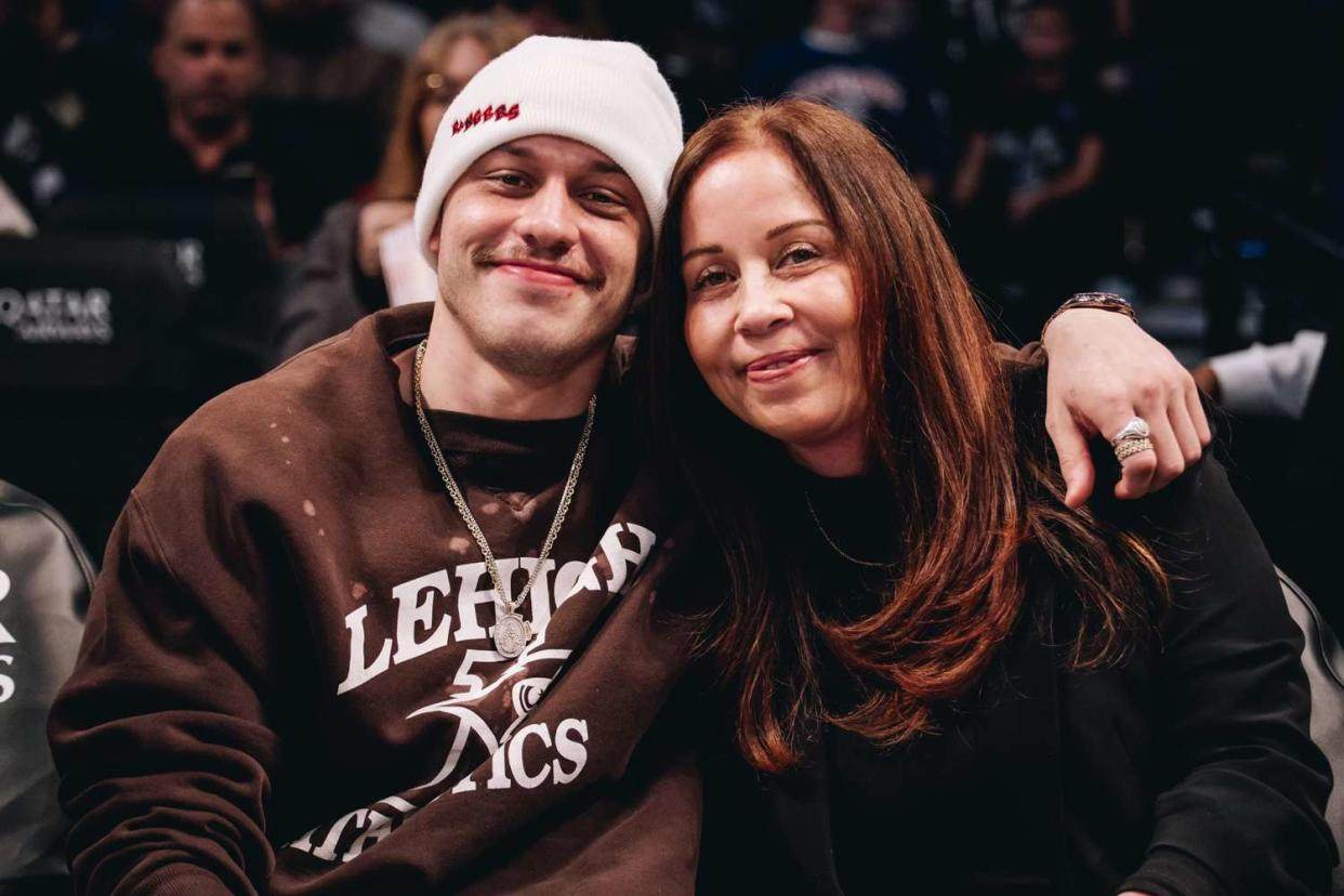 Meet Amy Waters Davidson: Pete Davidson’s supportive mum lost her husband in 9/11 and once made a burner Twitter account to defend her son. Photo: @amyymarie118/Instagram