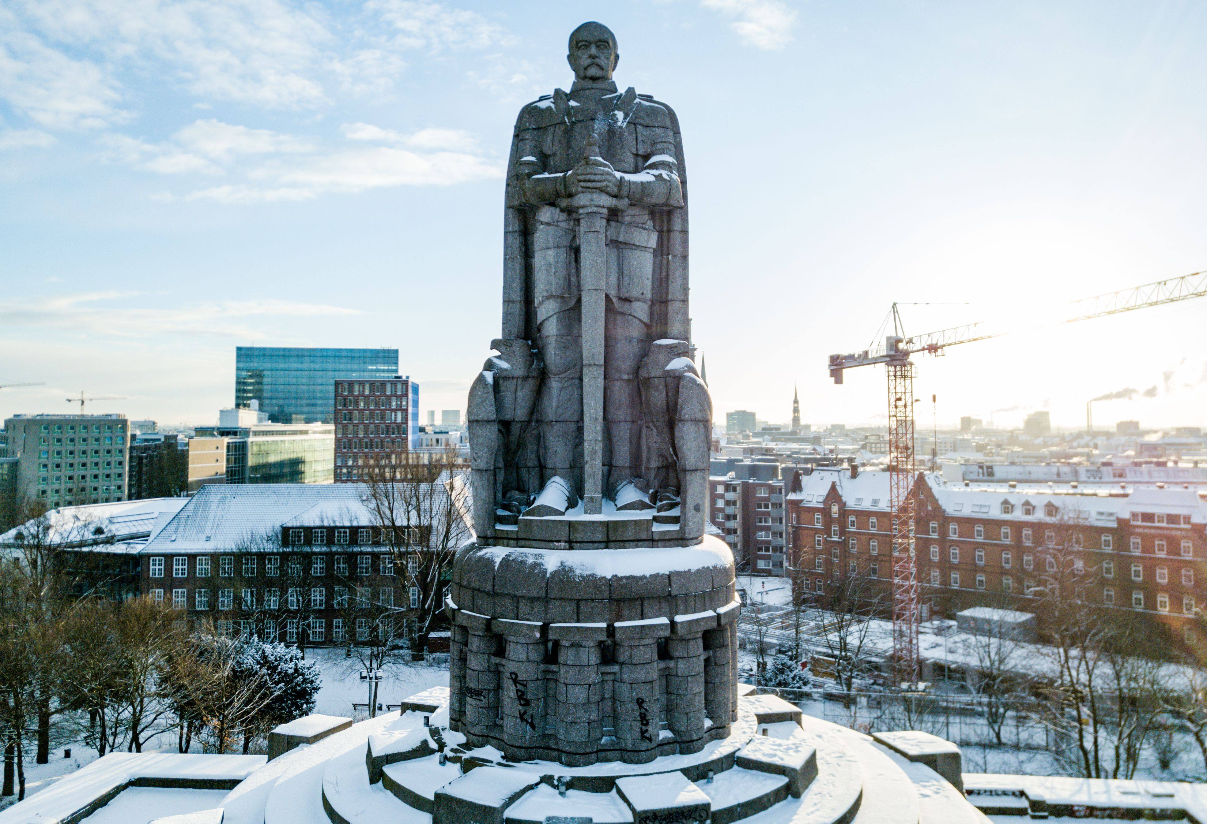 Snow covers the paths, streets and the Bismarck monument in Hamburg, Germany on February 26, 2018.  Photo: AFP