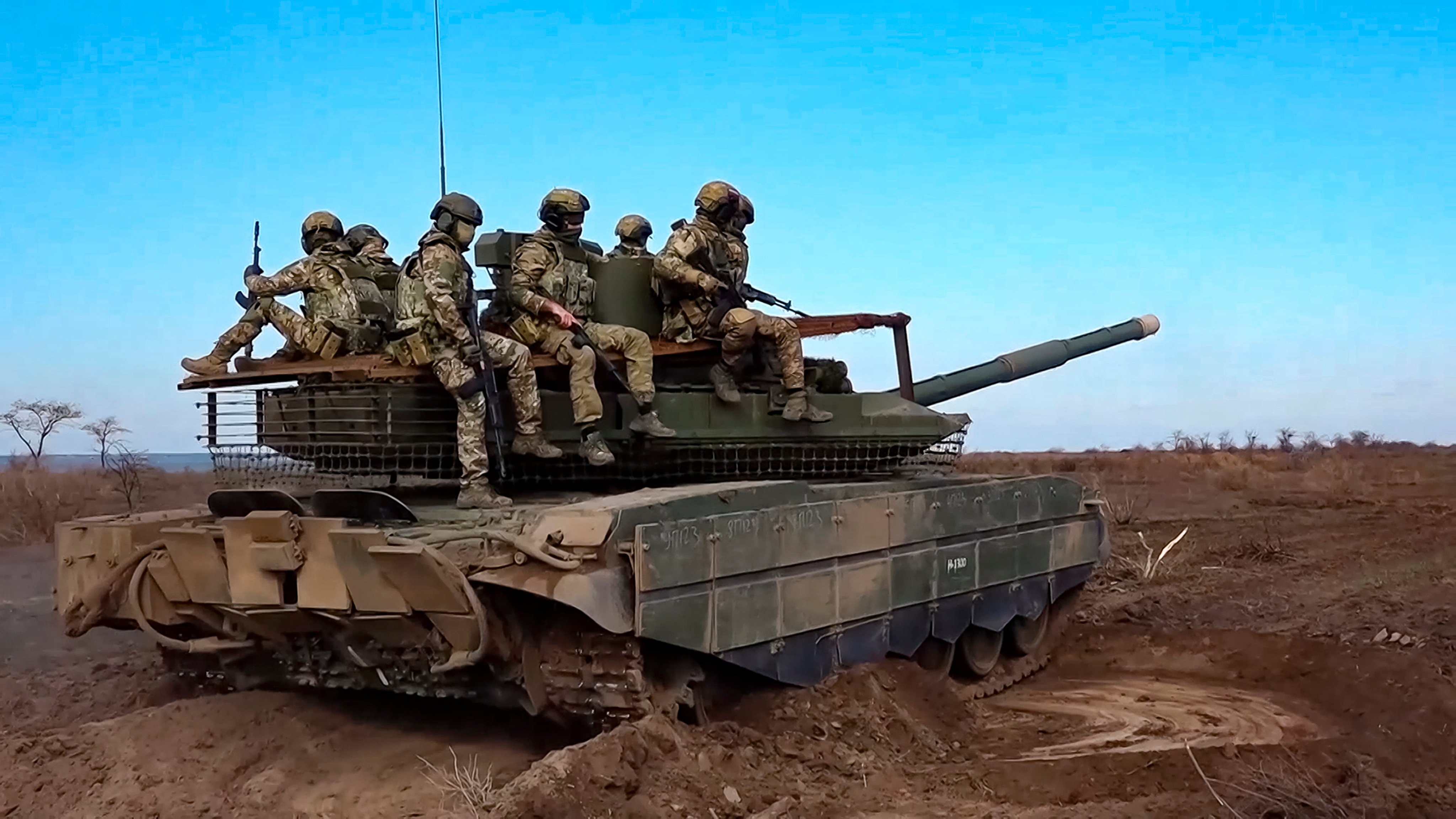 Russian soldiers training for combat in an undisclosed location. Photo: Russian Defense Ministry Press Service via AP