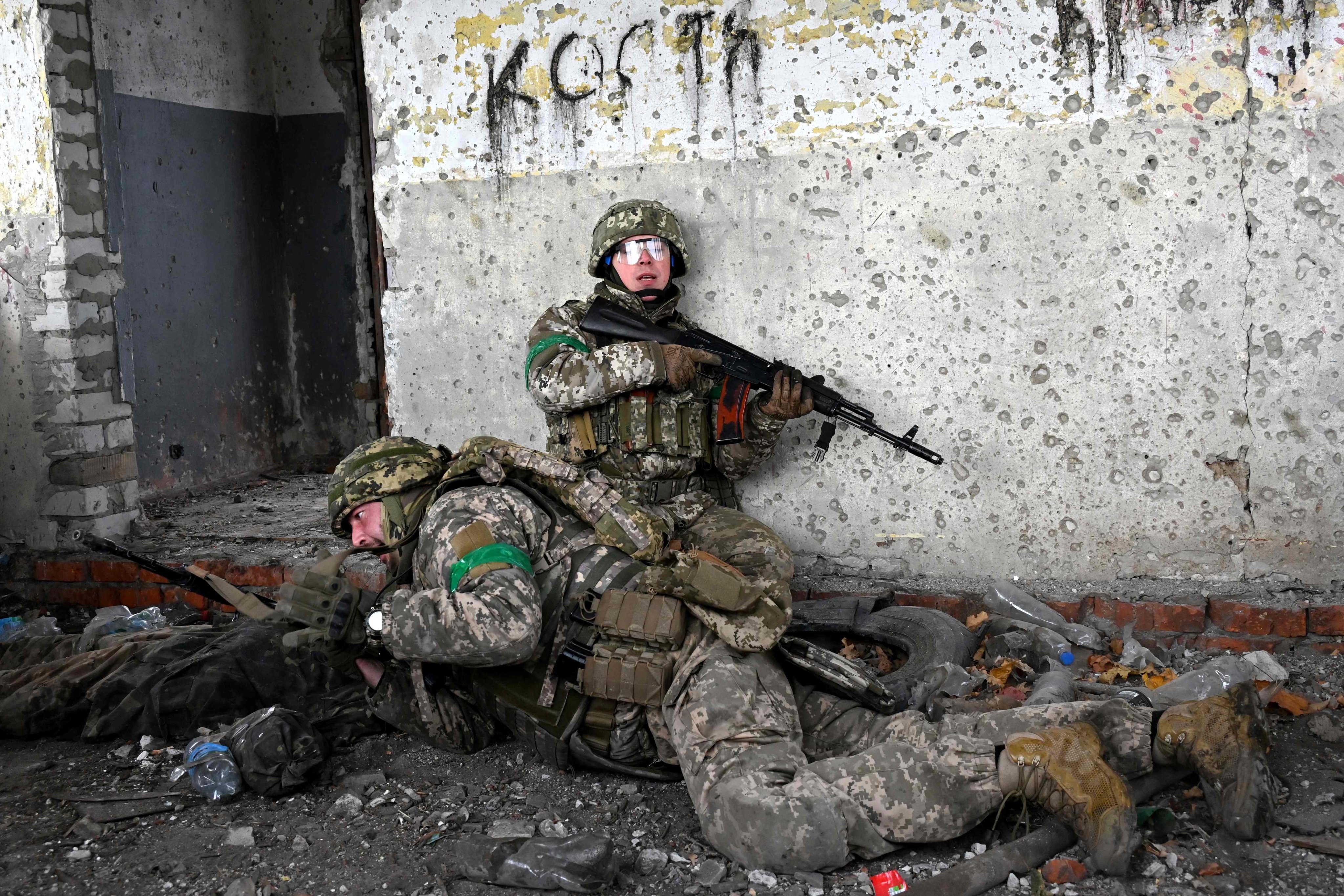 New Ukraine recruits at a training field at an undisclosed location in Kharkiv region. Photo: AFP