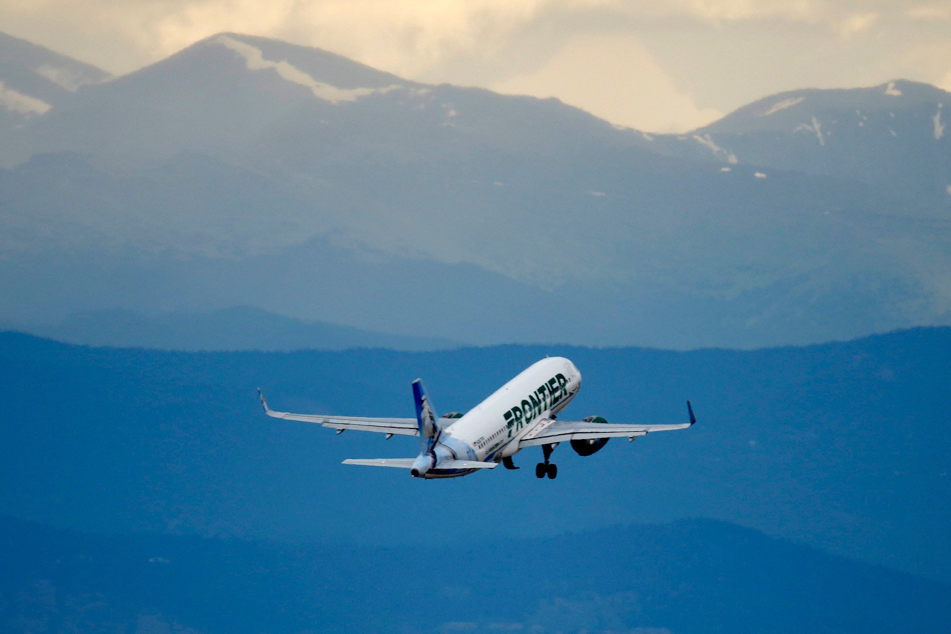 A Frontier Airlines jet takes off from Denver International Airpor. The 19 plaintiffs were among the 197 people on board Flight 1326 from San Diego to Las Vegas on October 5. Photo: AP