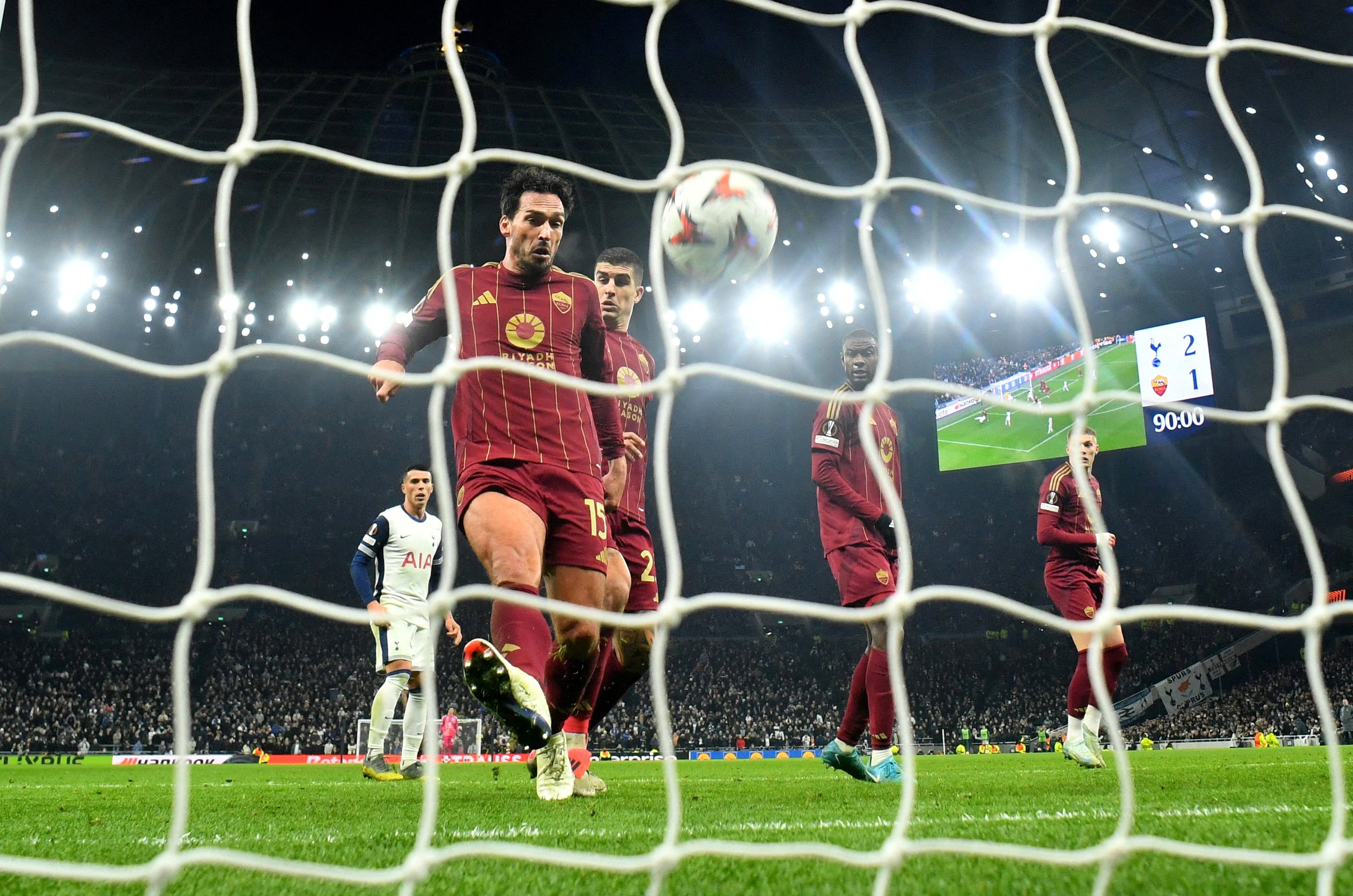 Roma’s Mats Hummels taps the ball over the line to grab a draw against Spurs. Photo: Reuters