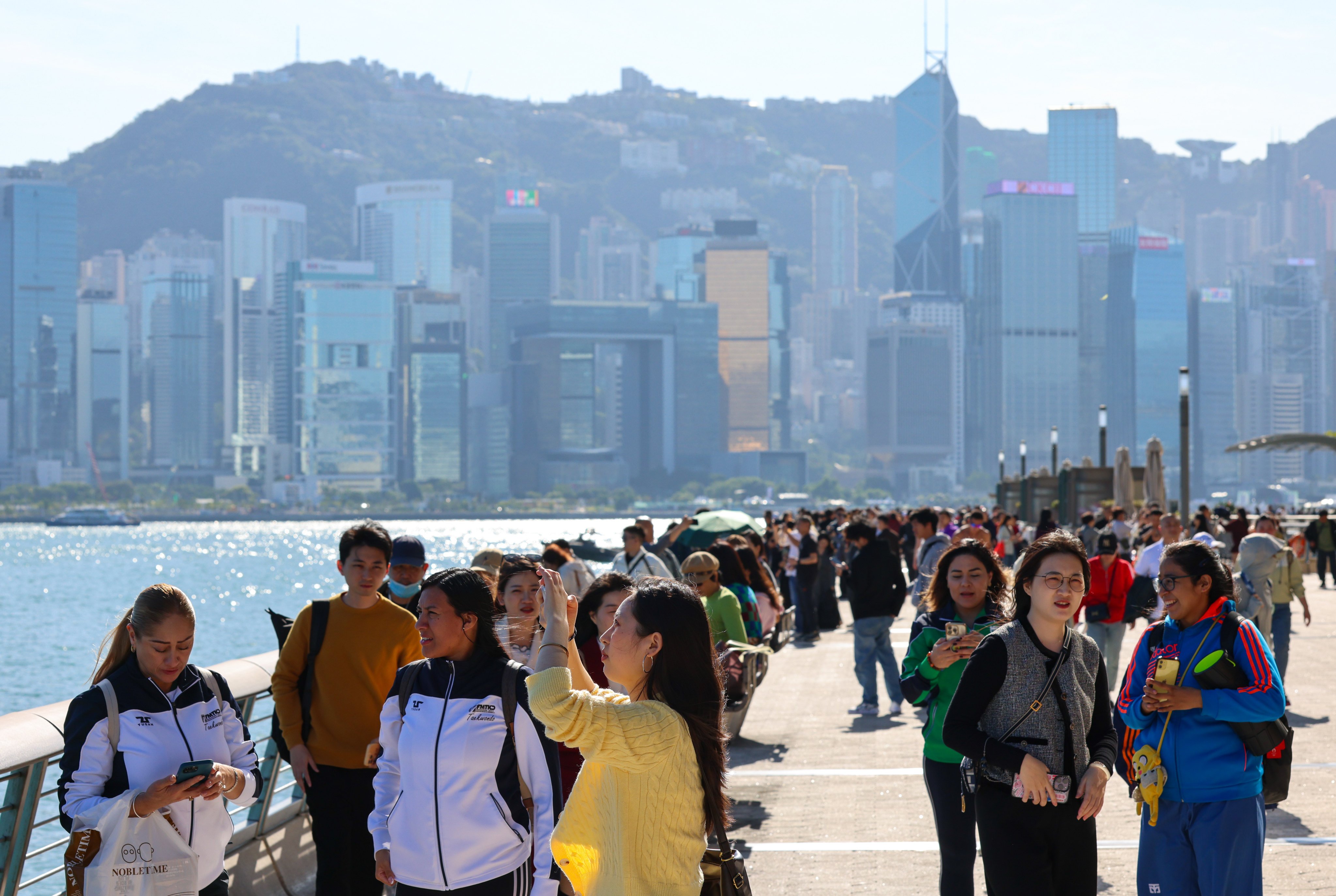 A poll by the Tourism Board found visitors from Southeast Asia typically stayed for 3.4 nights, spending about HK$7,100 per person. Photo: Jelly Tse