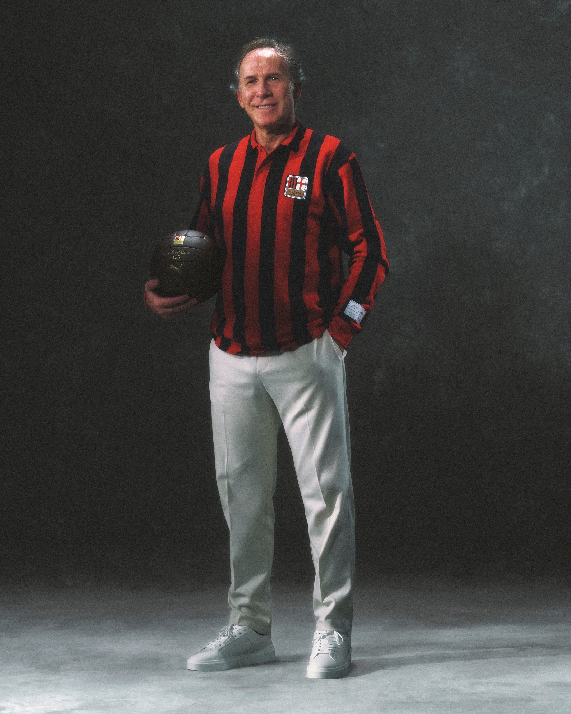 AC Milan legend Franco Baresi sports the club’s retro 125th anniversary jersey, which harks back to their 1899 origins. Photo: AC Milan