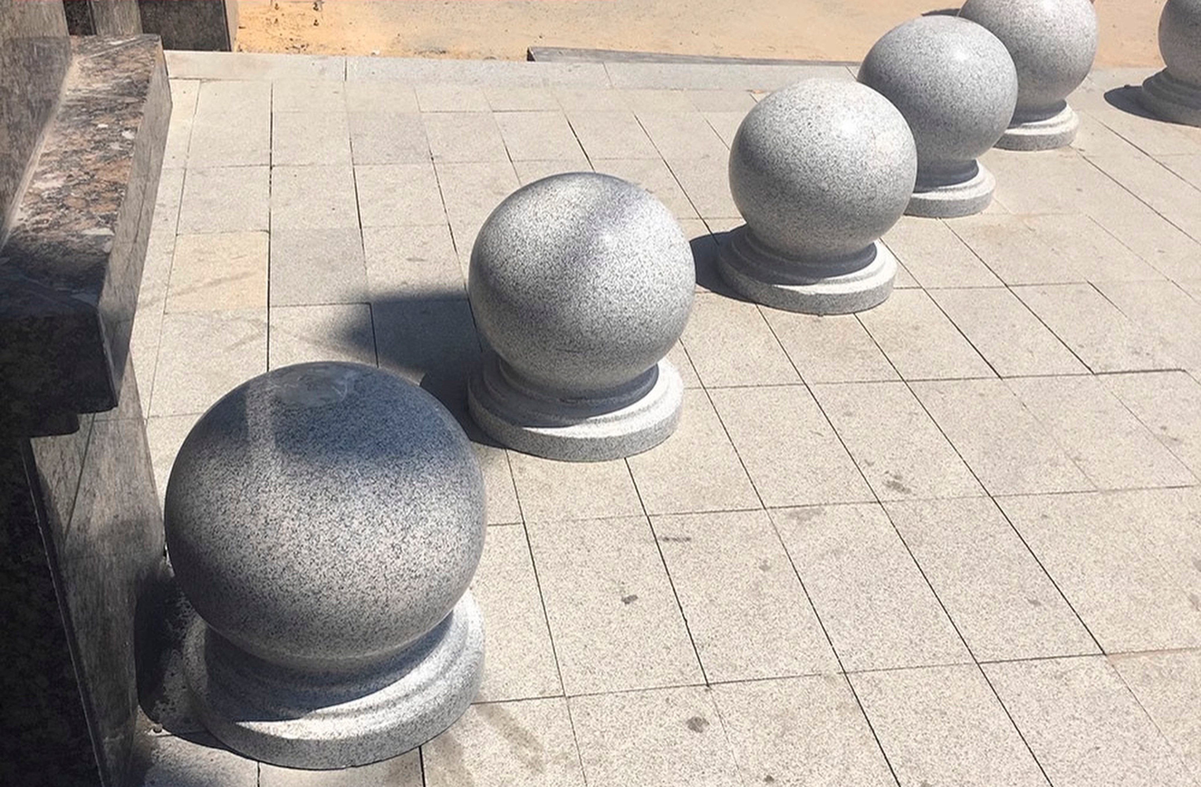 Orders for stone traffic barriers in China have surged in the hope that more barricades can keep people safe from possible vehicle rammings in public places. Photo: Taobao