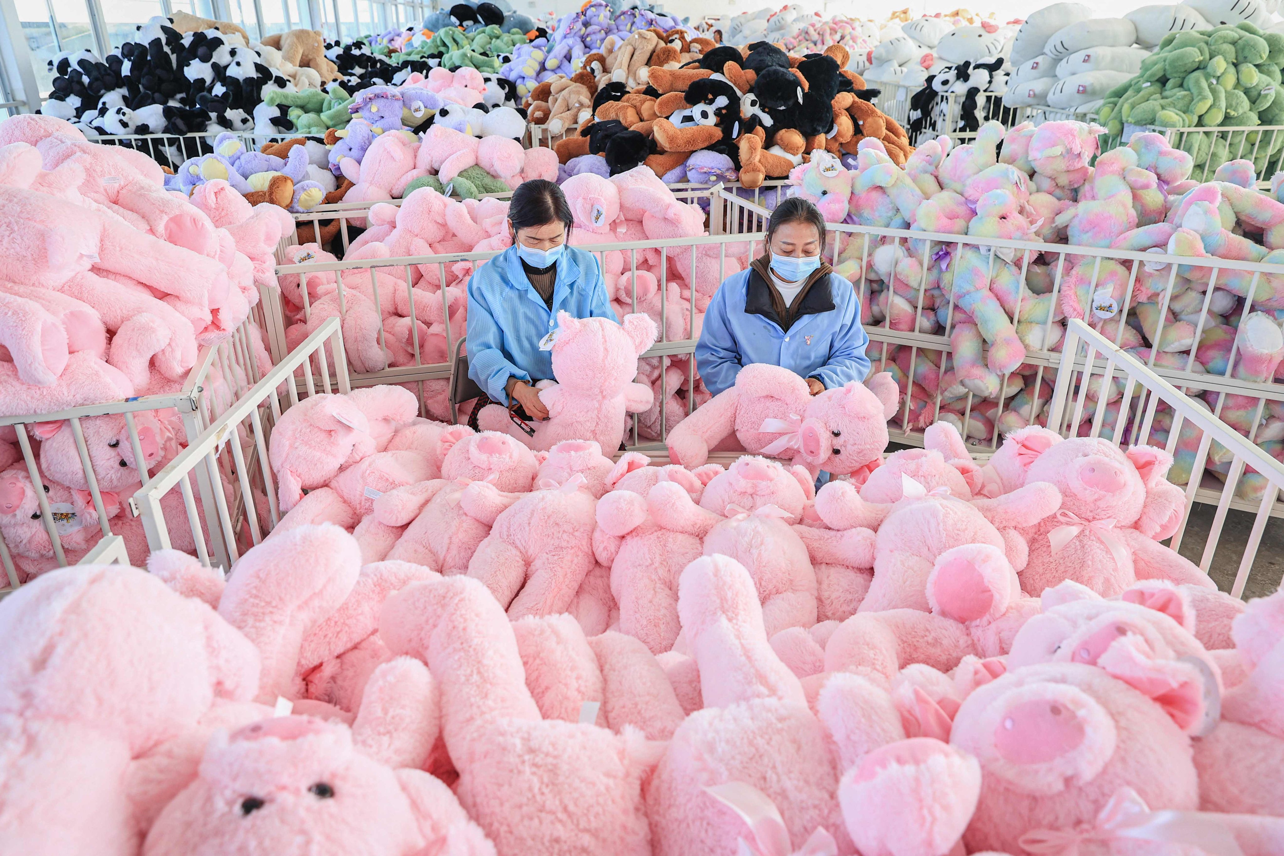 A survey has found that China’s private firms, especially manufacturers and exporters, are bearing the brunt of supply-chain upheavals and decoupling trends. Photo: AFP