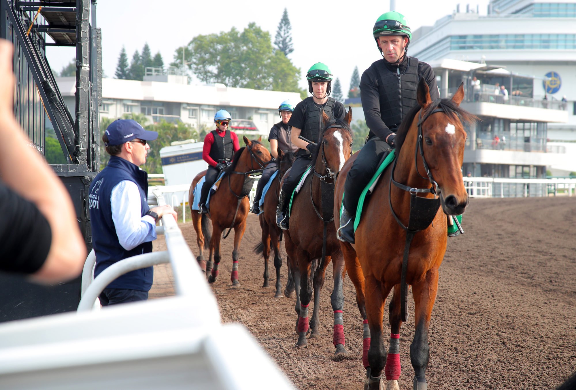 Aidan O’Brien watches over his four HKIR runners at Sha Tin trackwork.