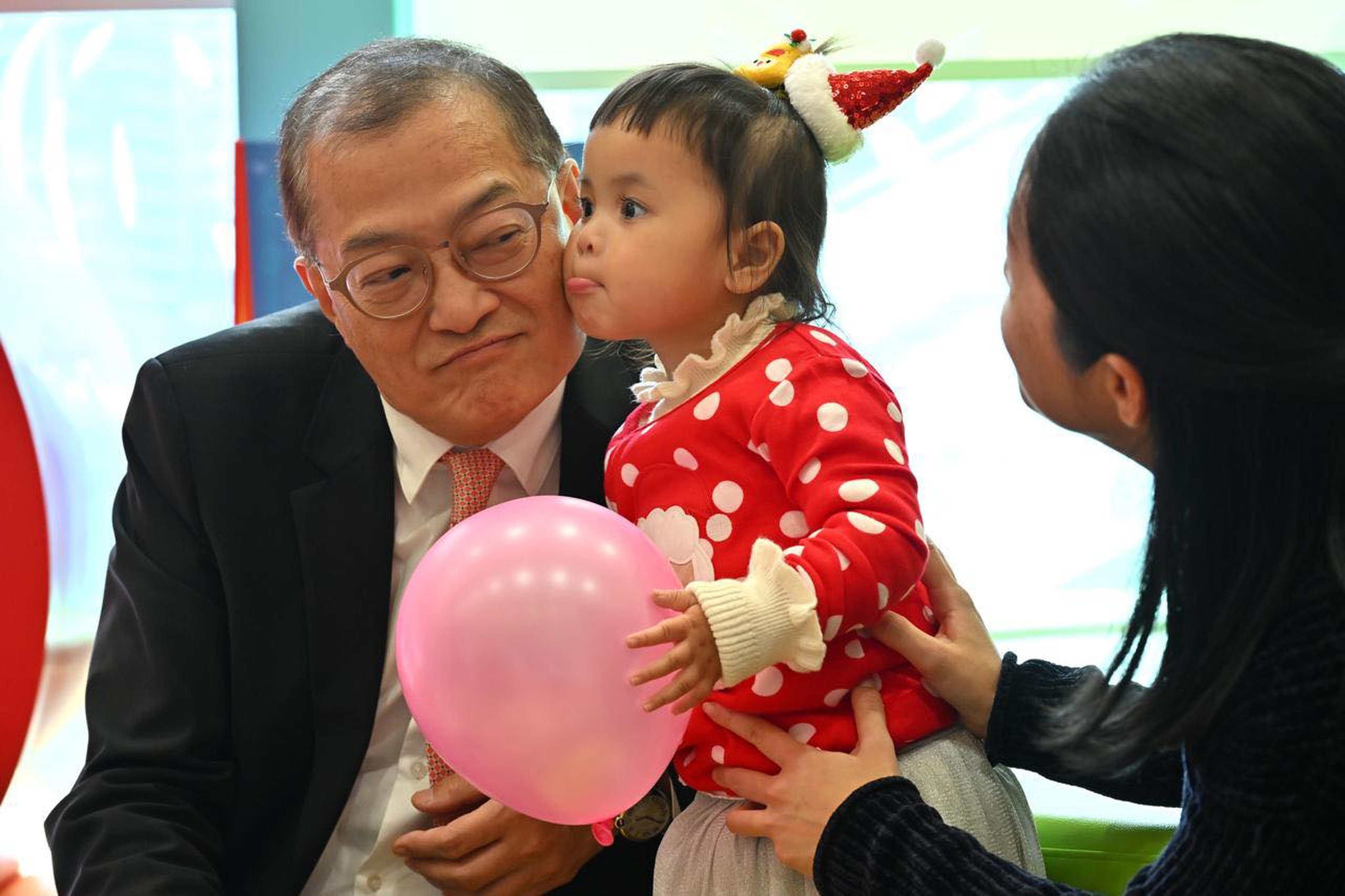 Health minister Lo Chung-mau with Cleo Lai. Photo: SCMP