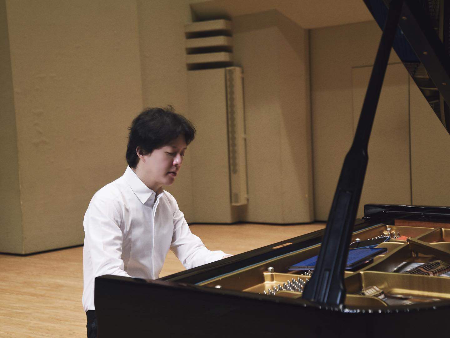 Li Yundi rehearses ahead of a concert on his recent tour of Japan. The 42-year-old, one of China’s leading pianists, has not performed in his home country since a prostitution scandal in 2021. Photo: Instagram/yundimusicofficial