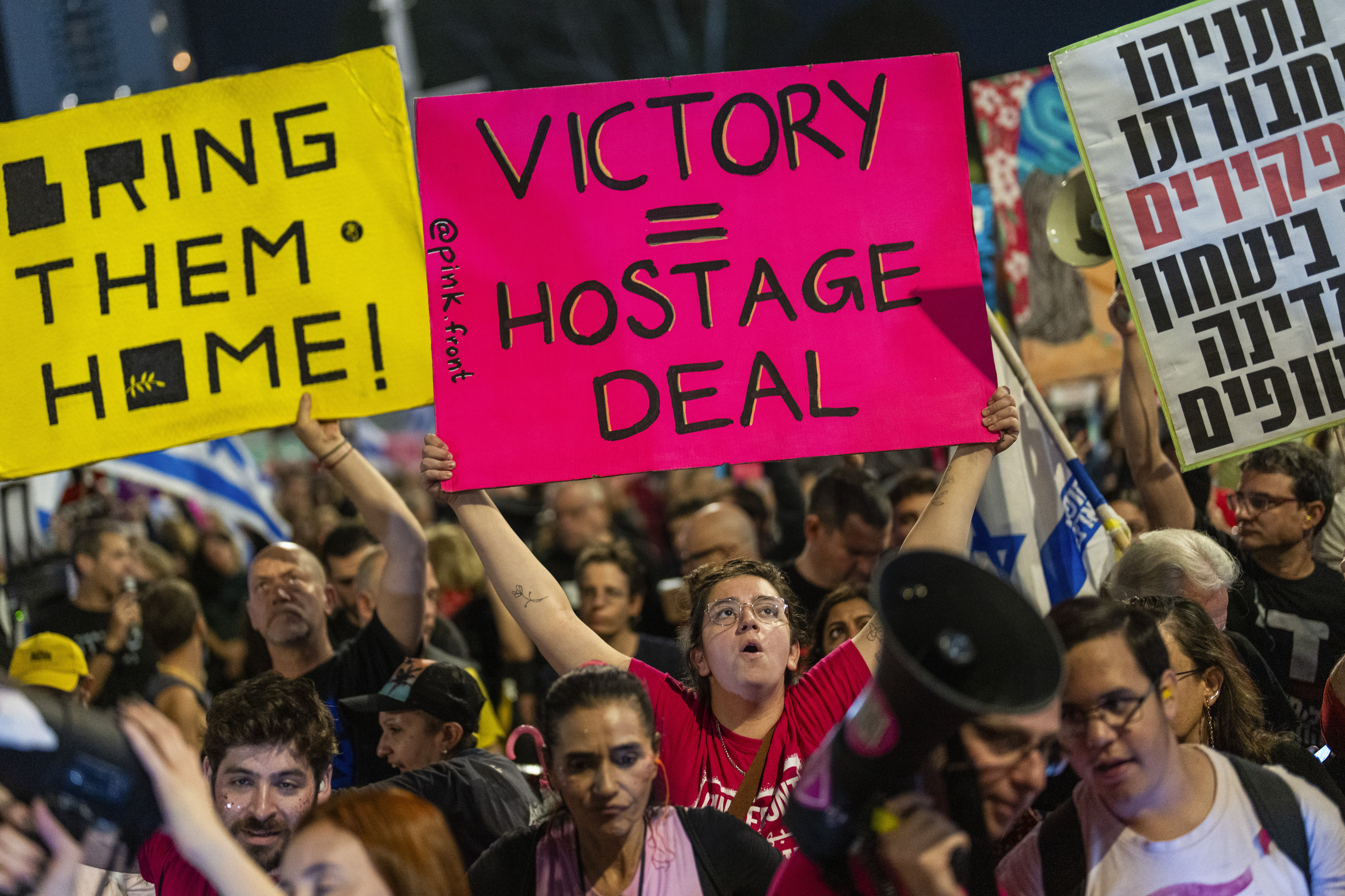 People shout slogans during a protest against Prime Minister Benjamin Netanyahu’s government and a call for the release of hostages held in the Gaza Strip by the Hamas militant group, in Tel Aviv, Israel, on November 16. Photo: AP