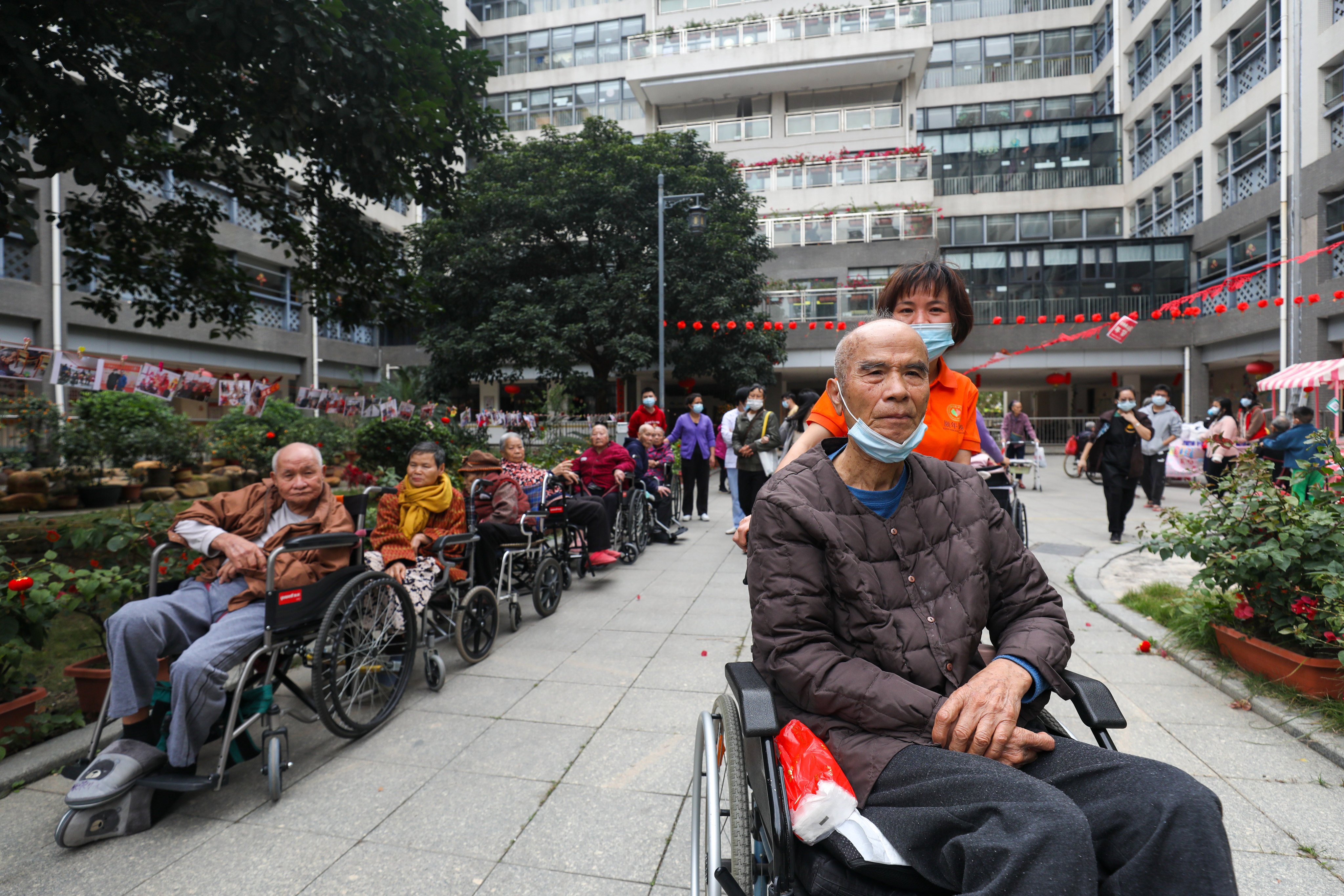 Hong Kong has rolled out subsidies for the city’s elderly residents to help them stay at 11 care homes in Guangdong province. Photo: Xiaomei Chen