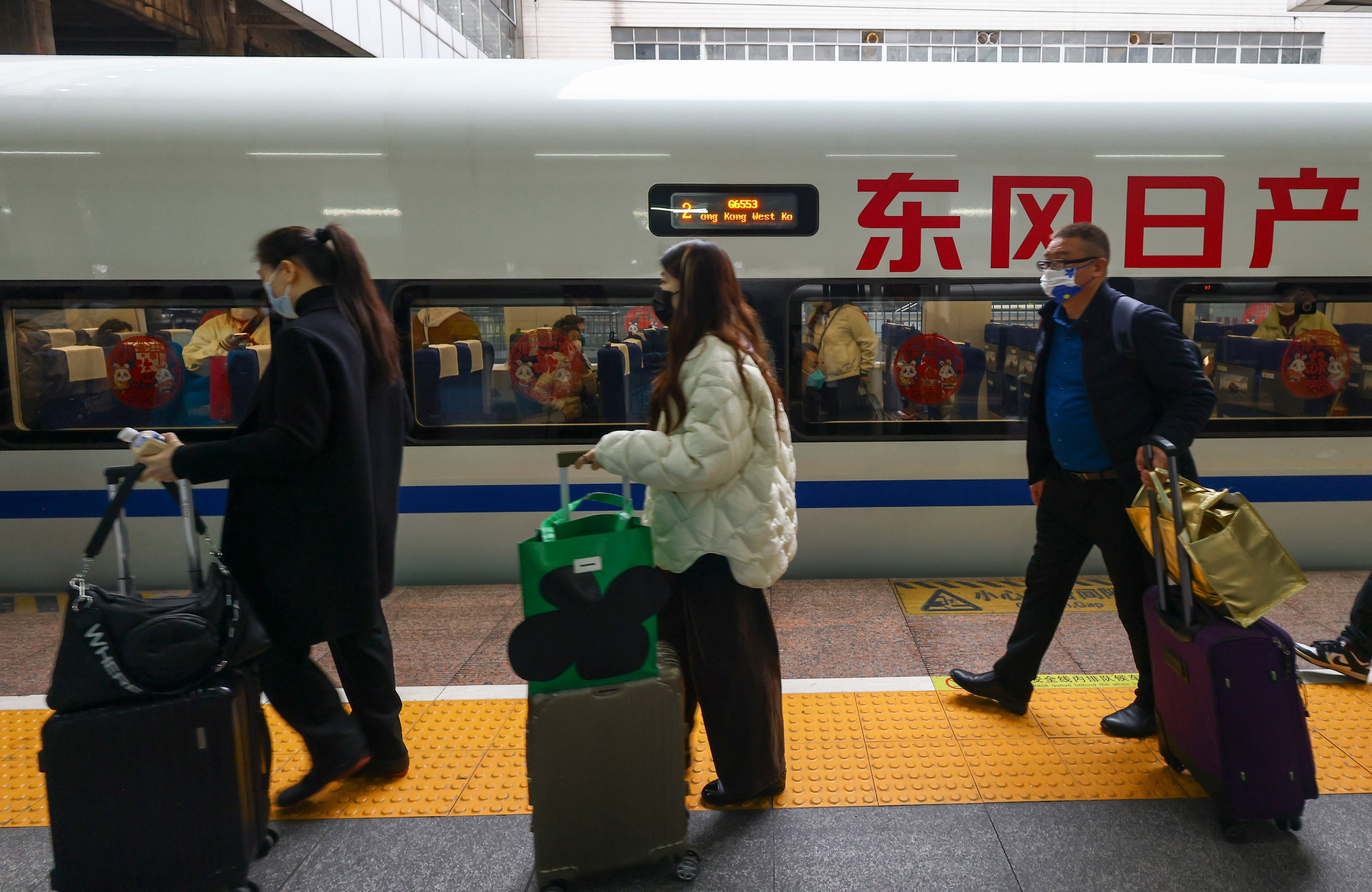 Figures from the city’s transport minister show the number of daily commuters reached their highest recorded level this year on February 12, at about 120,000. Photo: Dickson Lee