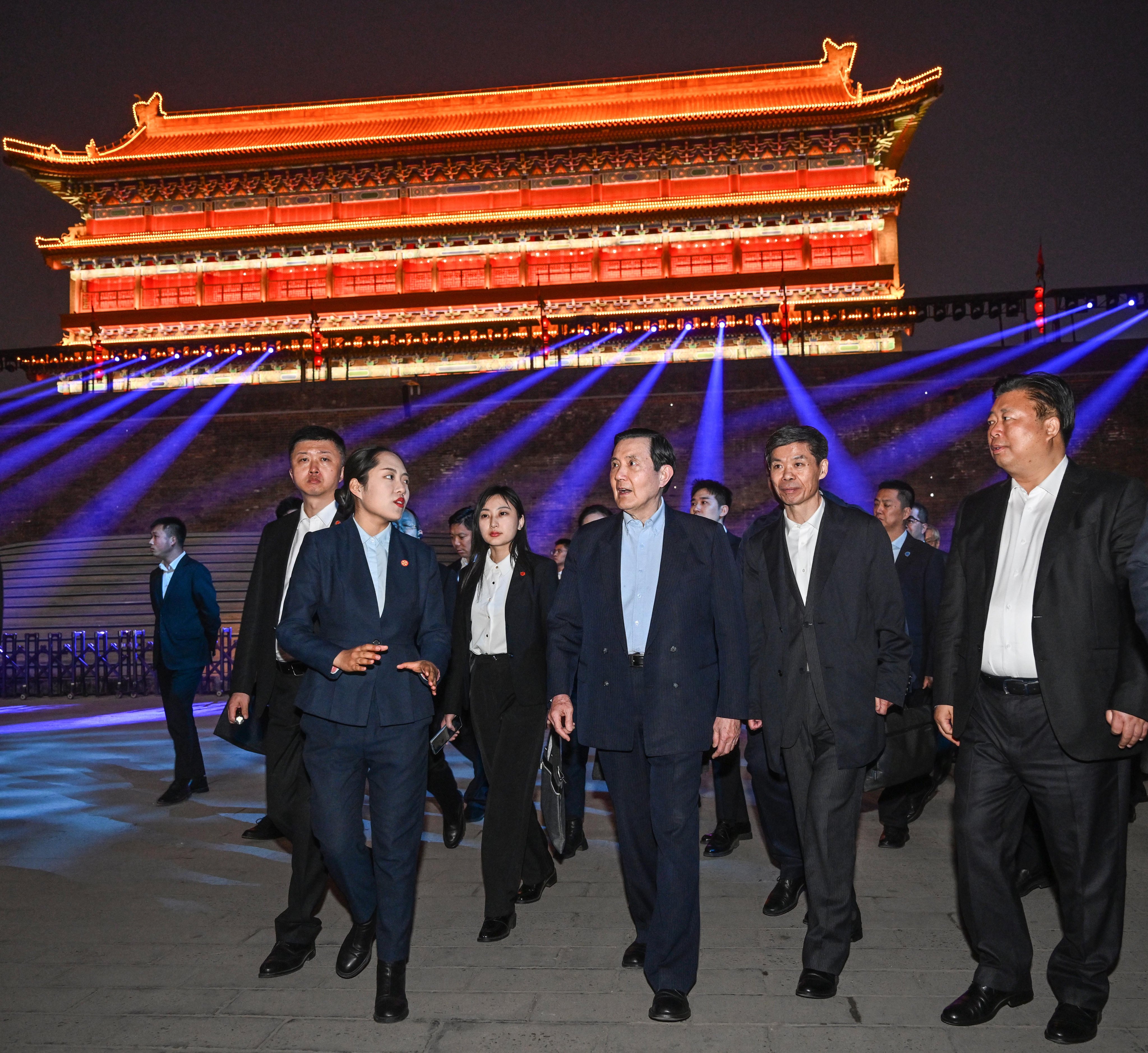 Ma Ying-jeou (centre), a former Taiwanese leader and former chairman of the Kuomintang party, will pay his third visit to the mainland in two years to promote youth exchanges. Photo: Xinhua