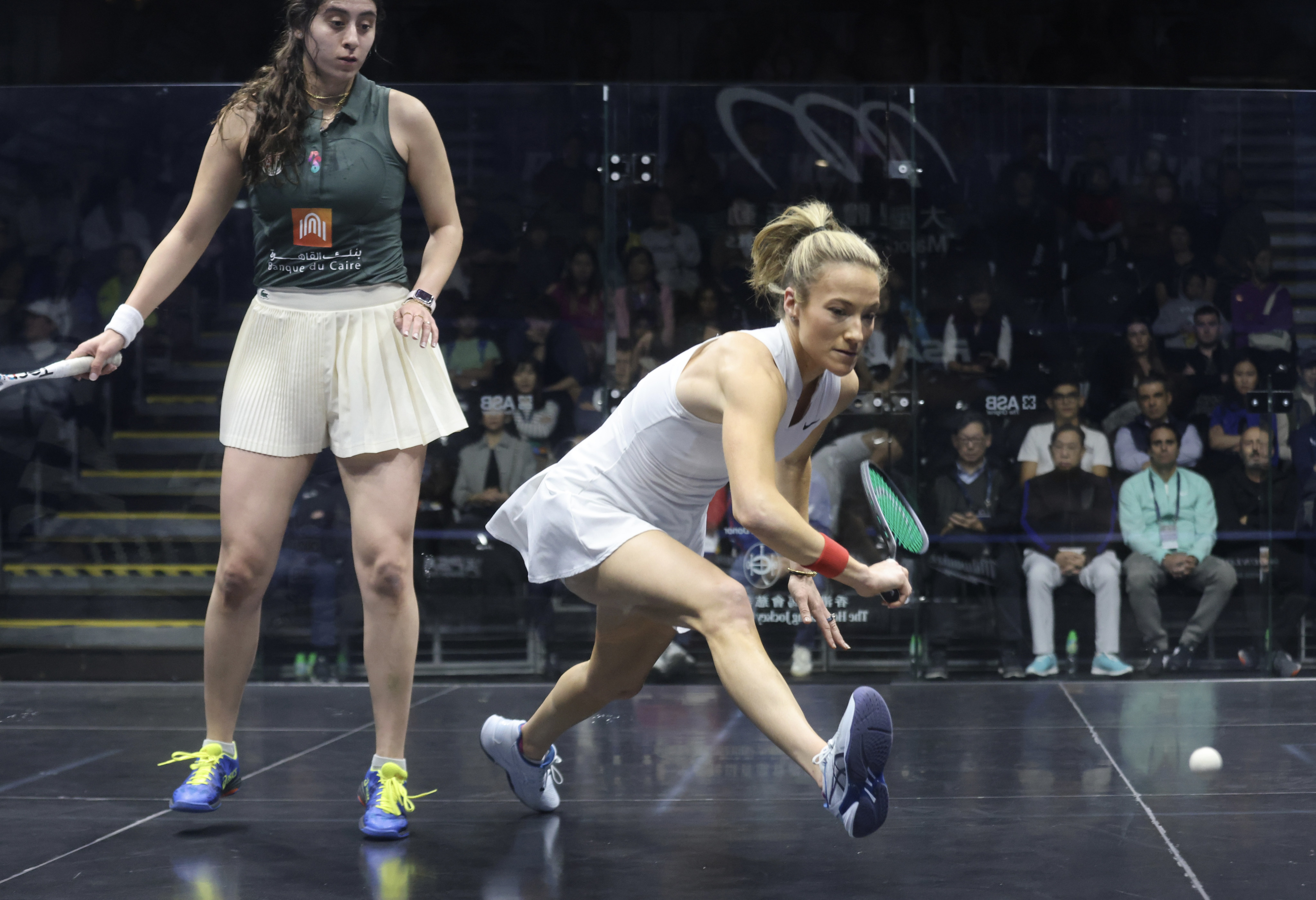 Olivia Weaver (right) is set to return to action after recovering from the back injury she suffered in her Hong Kong Squash Open semi-final match against Nour El Sherbini. Photo: Jonathan Wong